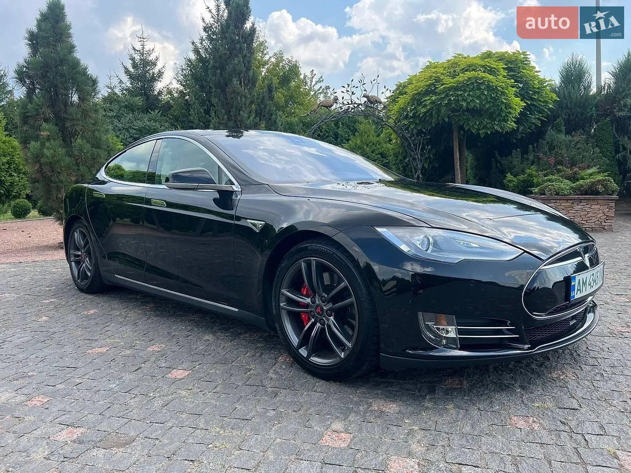 Tesla Model S, 2015