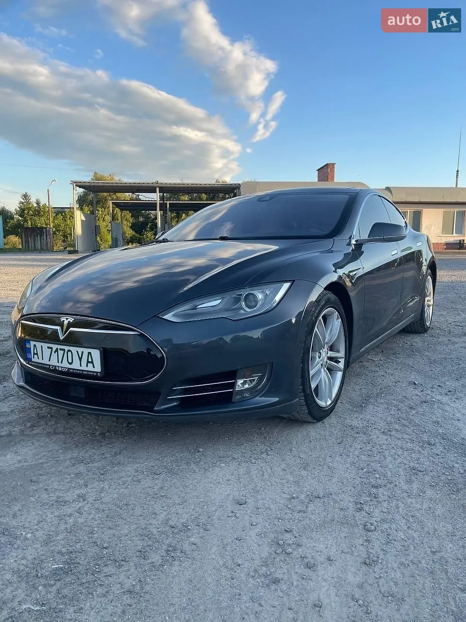 Tesla Model S, 2015