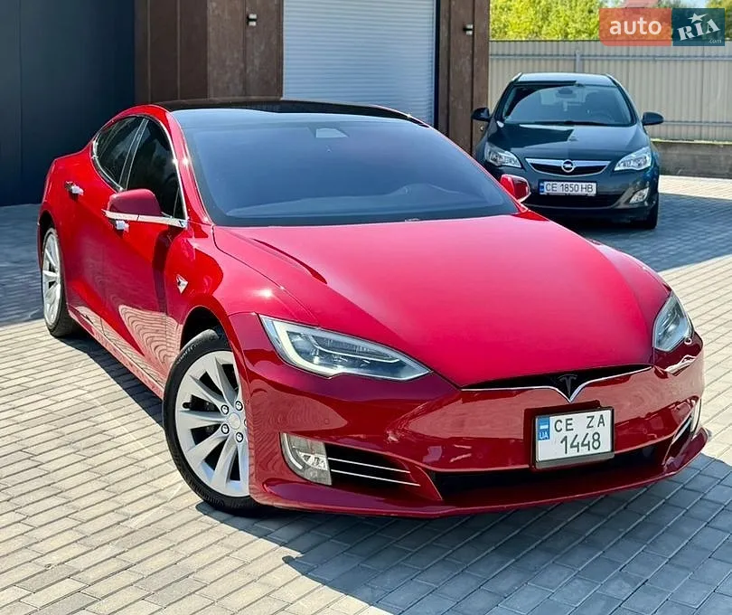 Tesla Model S, 2017