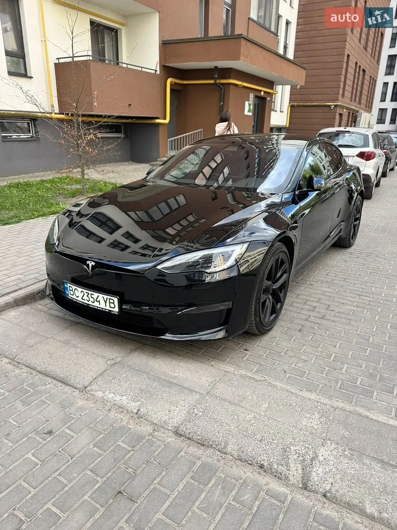 Tesla Model S, 2022