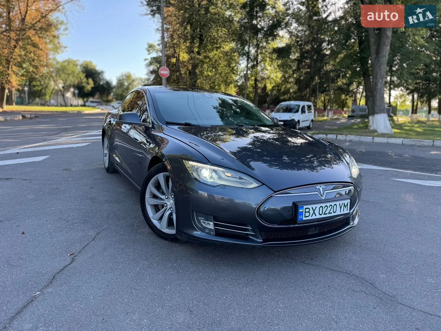 Tesla Model S, 2015