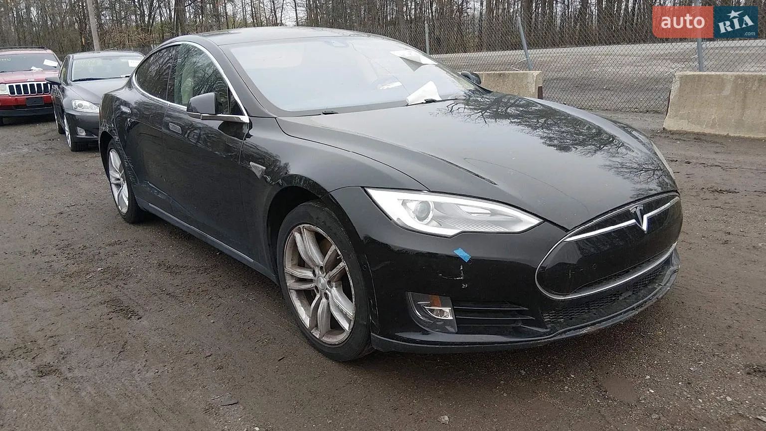 Tesla Model S, 2014