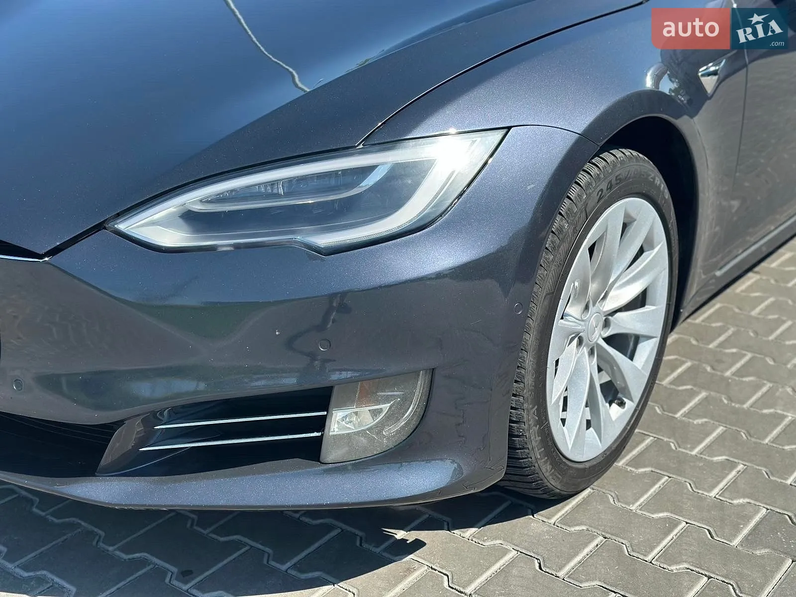 Tesla Model S, 2020