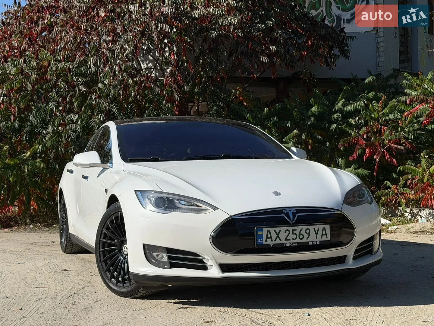 Tesla Model S, 2012