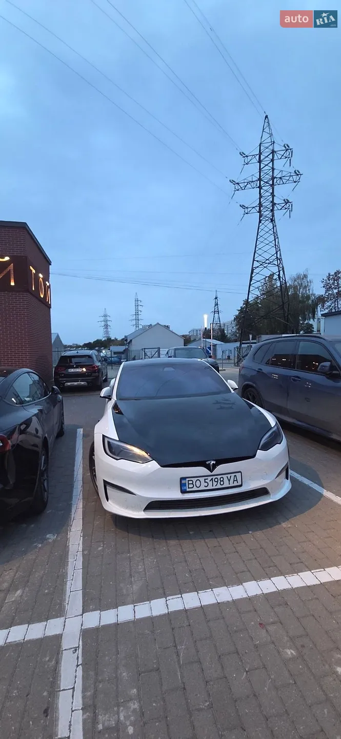 Tesla Model S, 2021