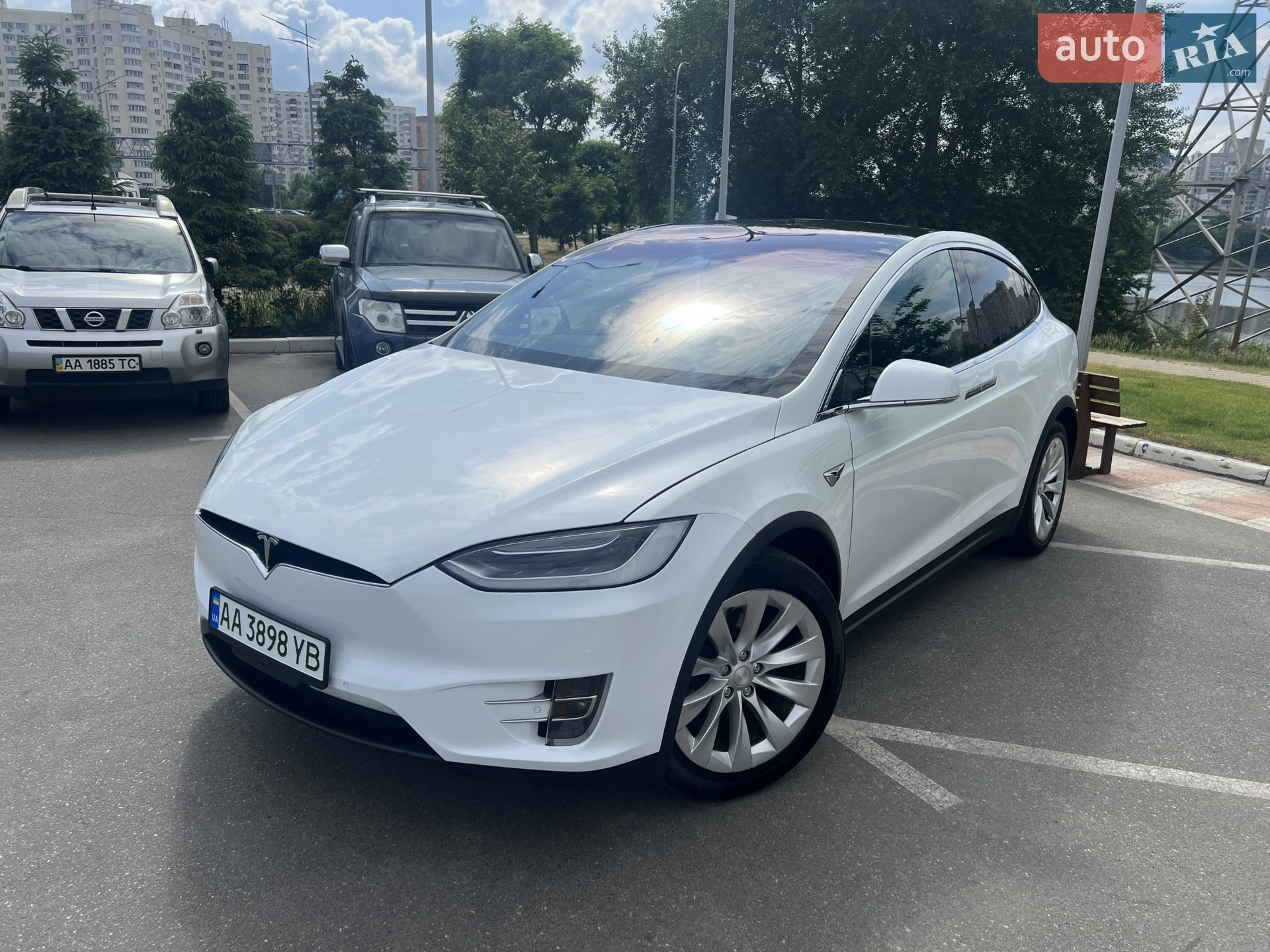 Tesla Model X, 2019