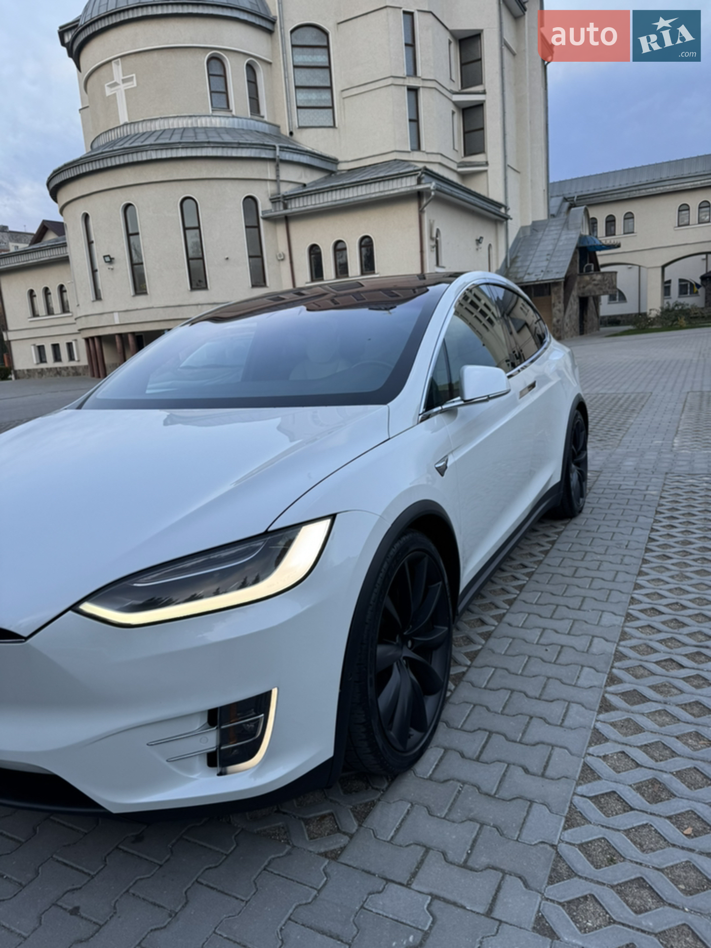 Tesla Model X, 2019