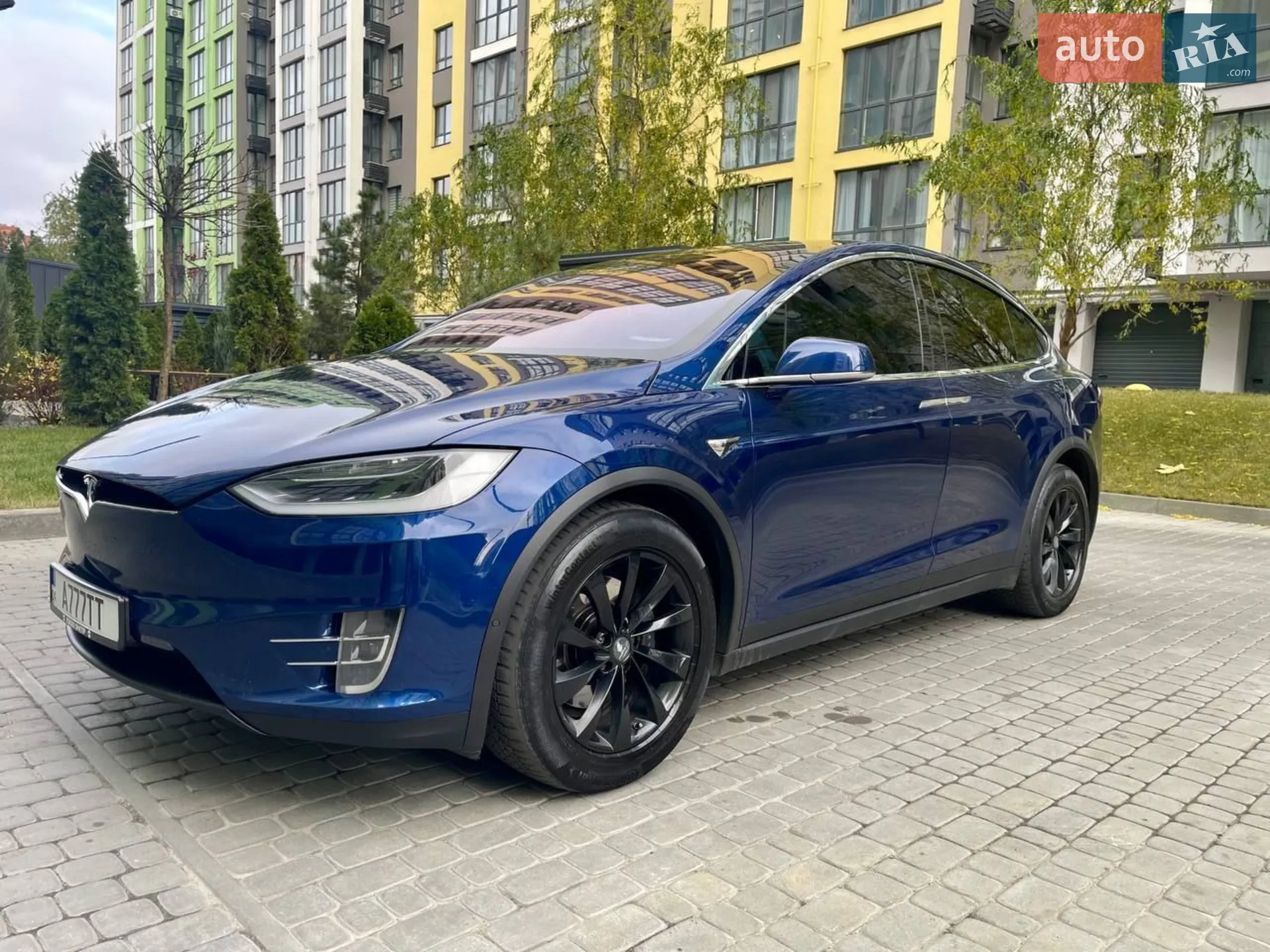 Tesla Model X, 2017