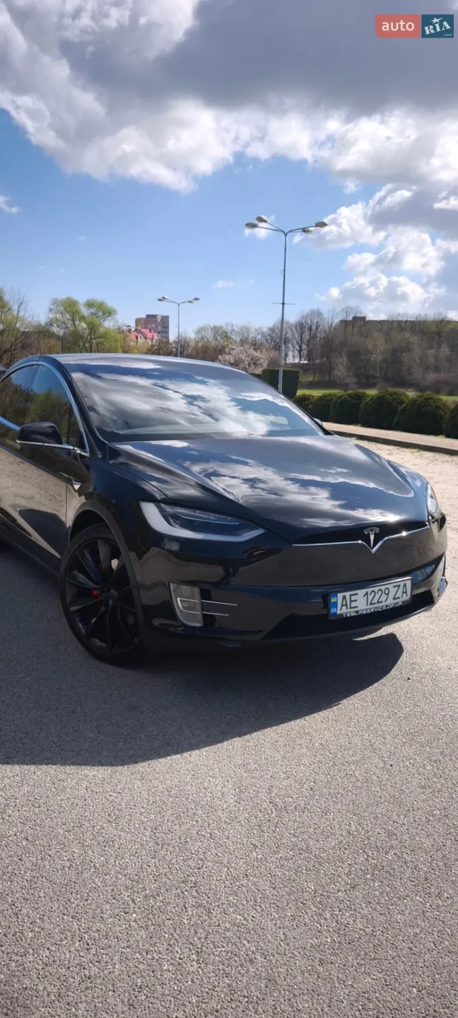 Tesla Model X, 2019