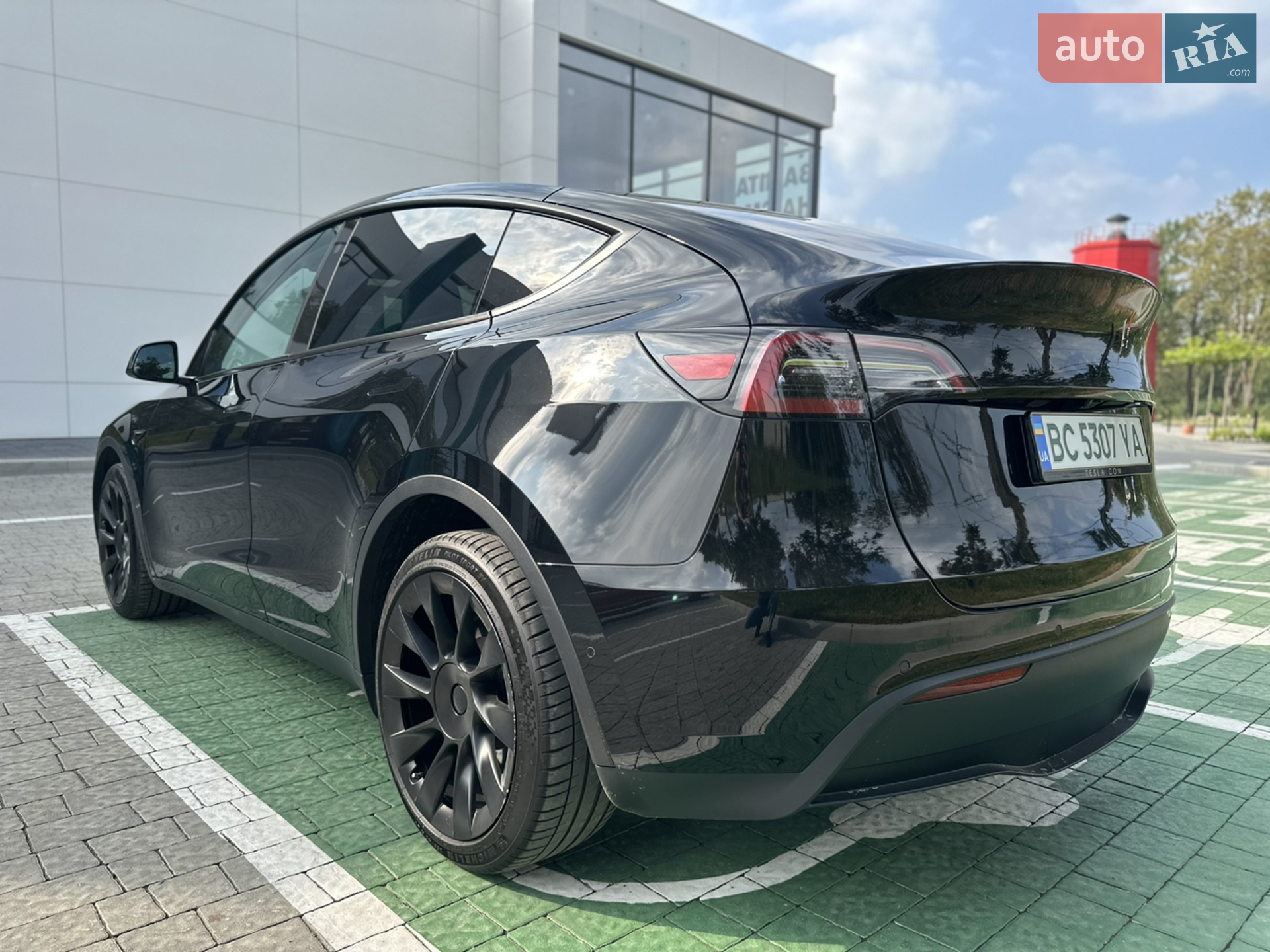 Tesla Model Y, 2021