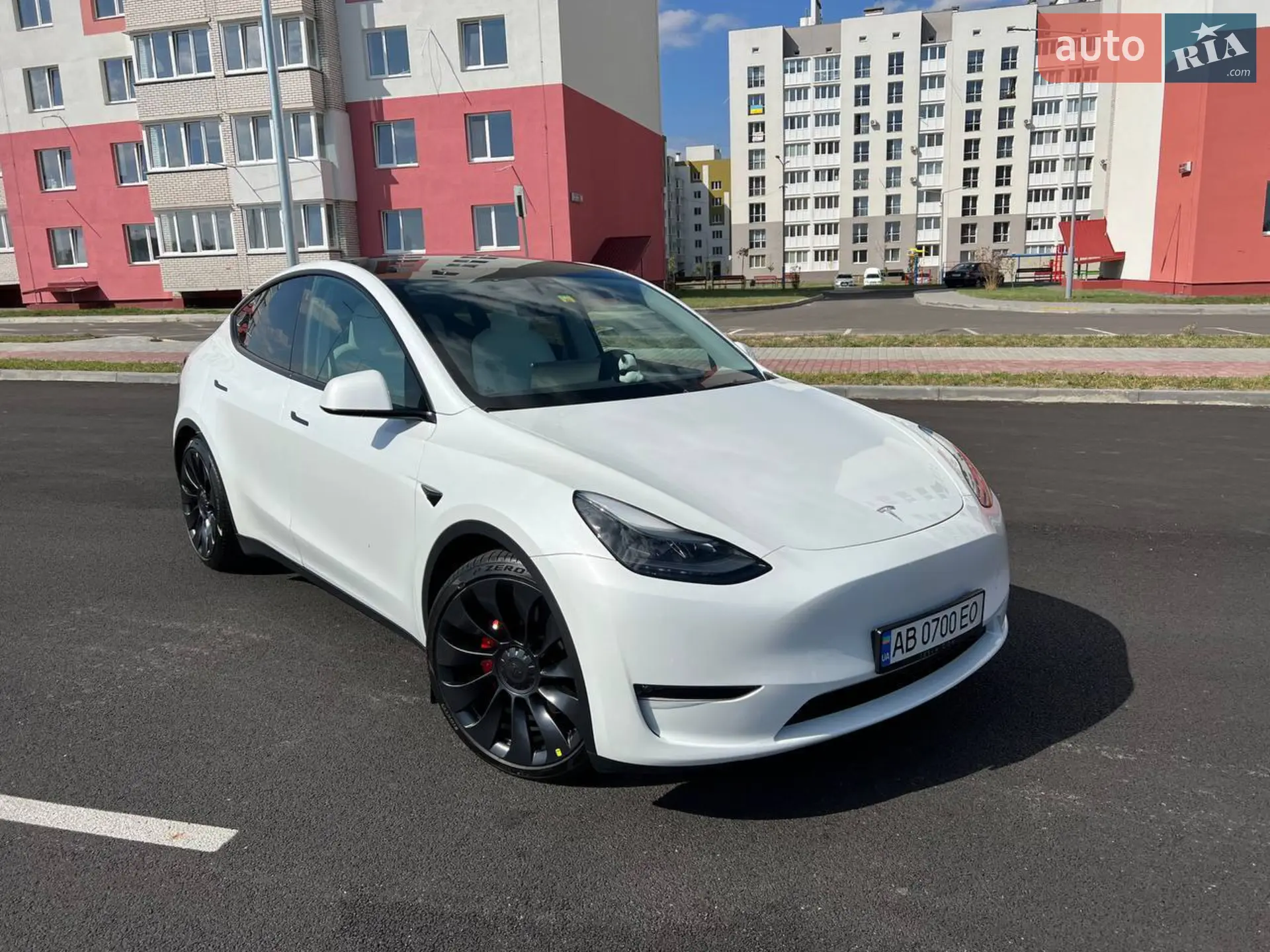 Tesla Model Y, 2023