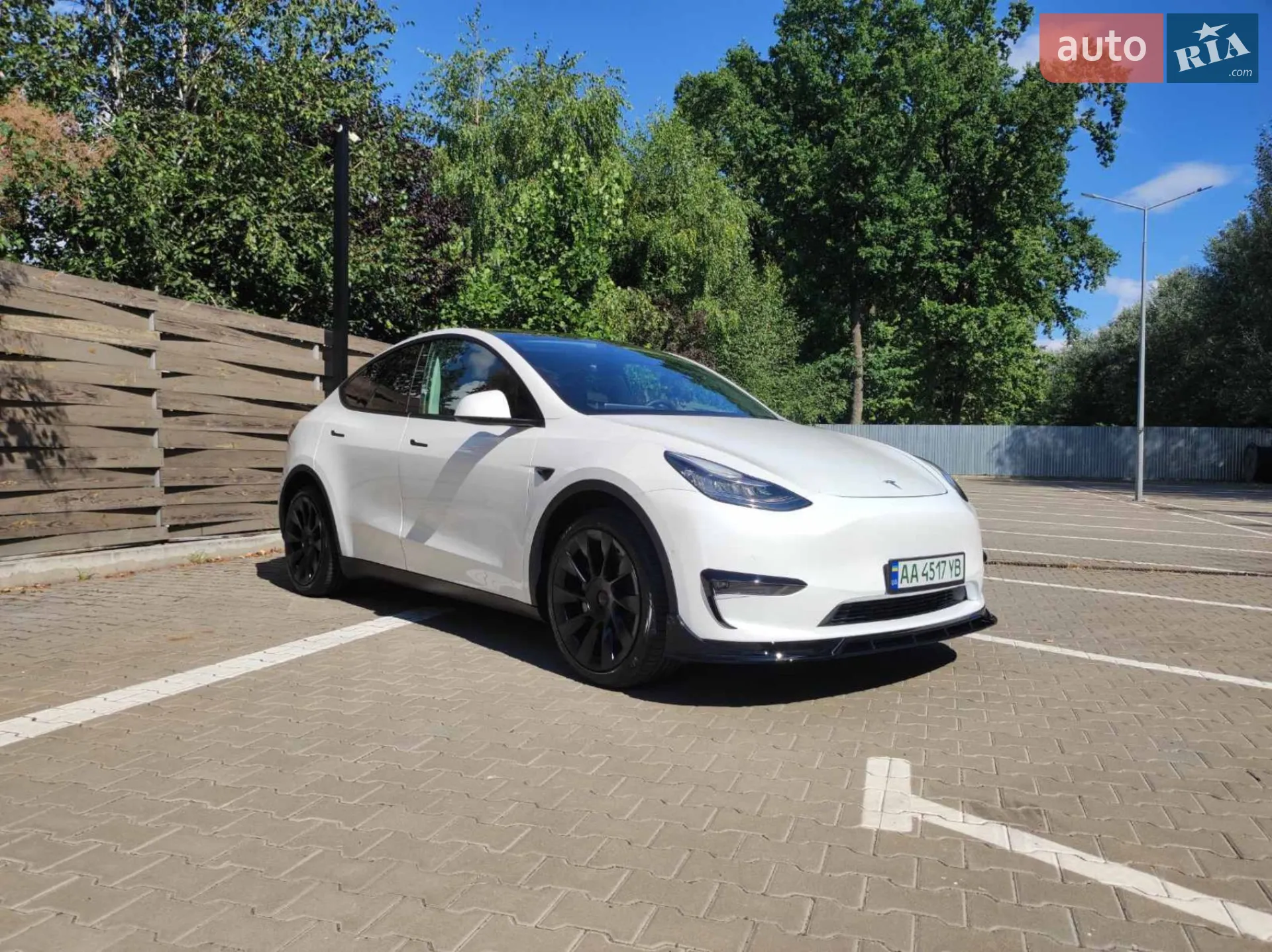 Tesla Model Y, 2020