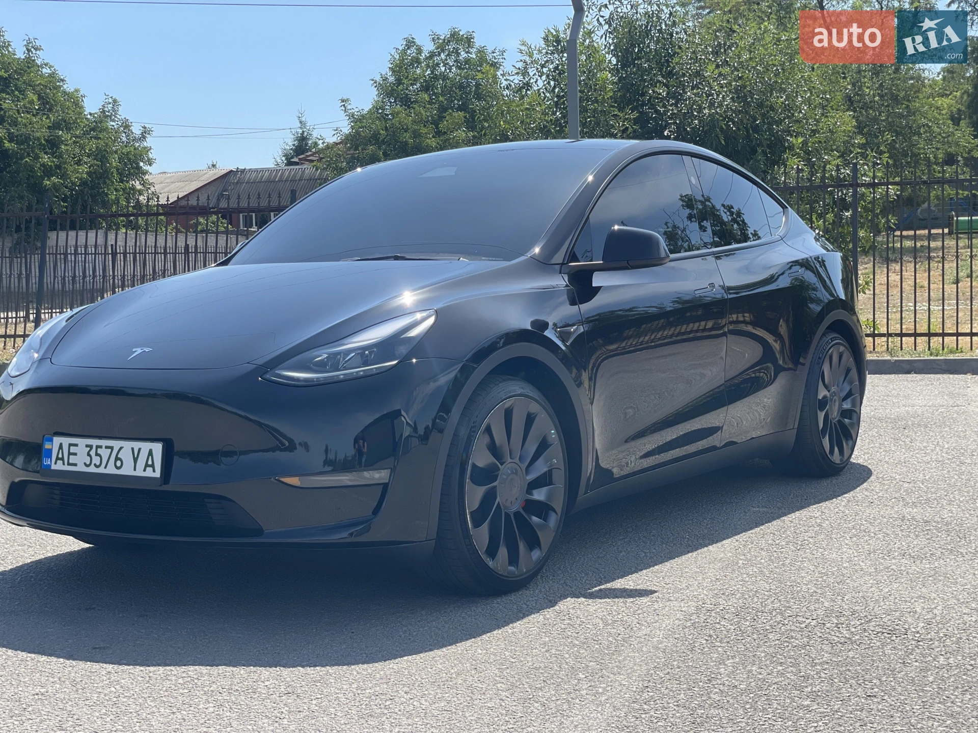 Tesla Model Y, 2023