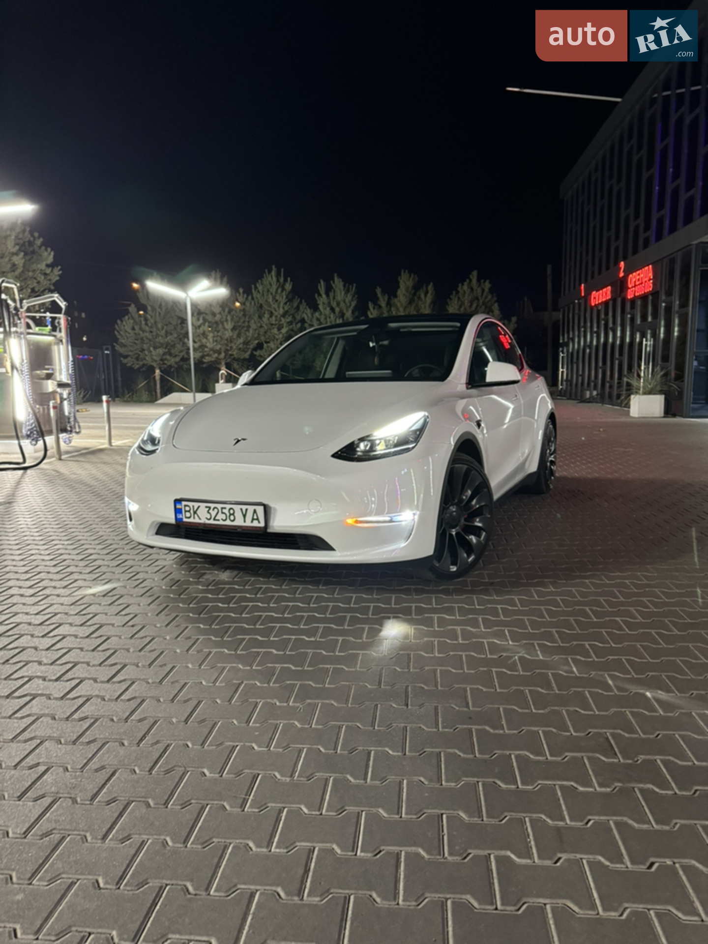 Tesla Model Y, 2023