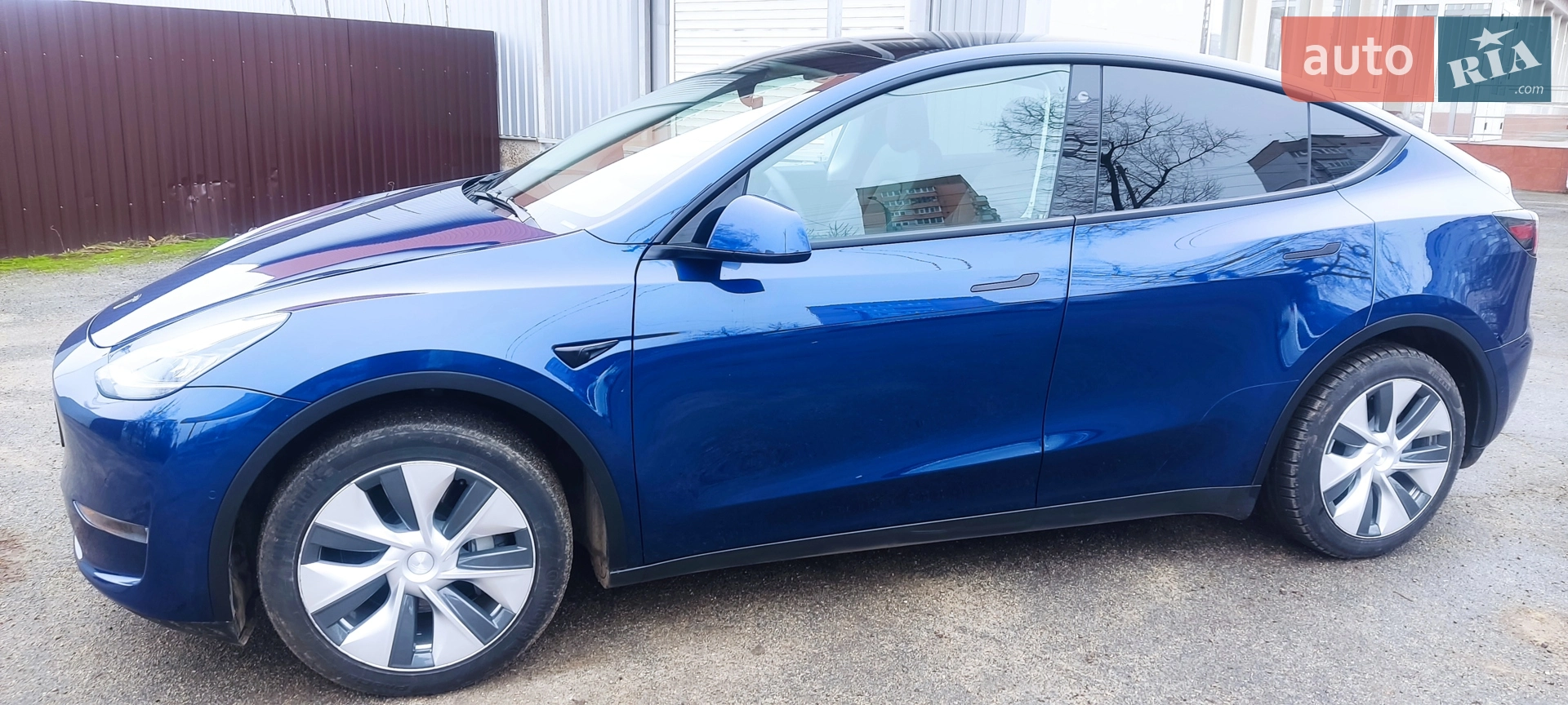 Tesla Model Y, 2022