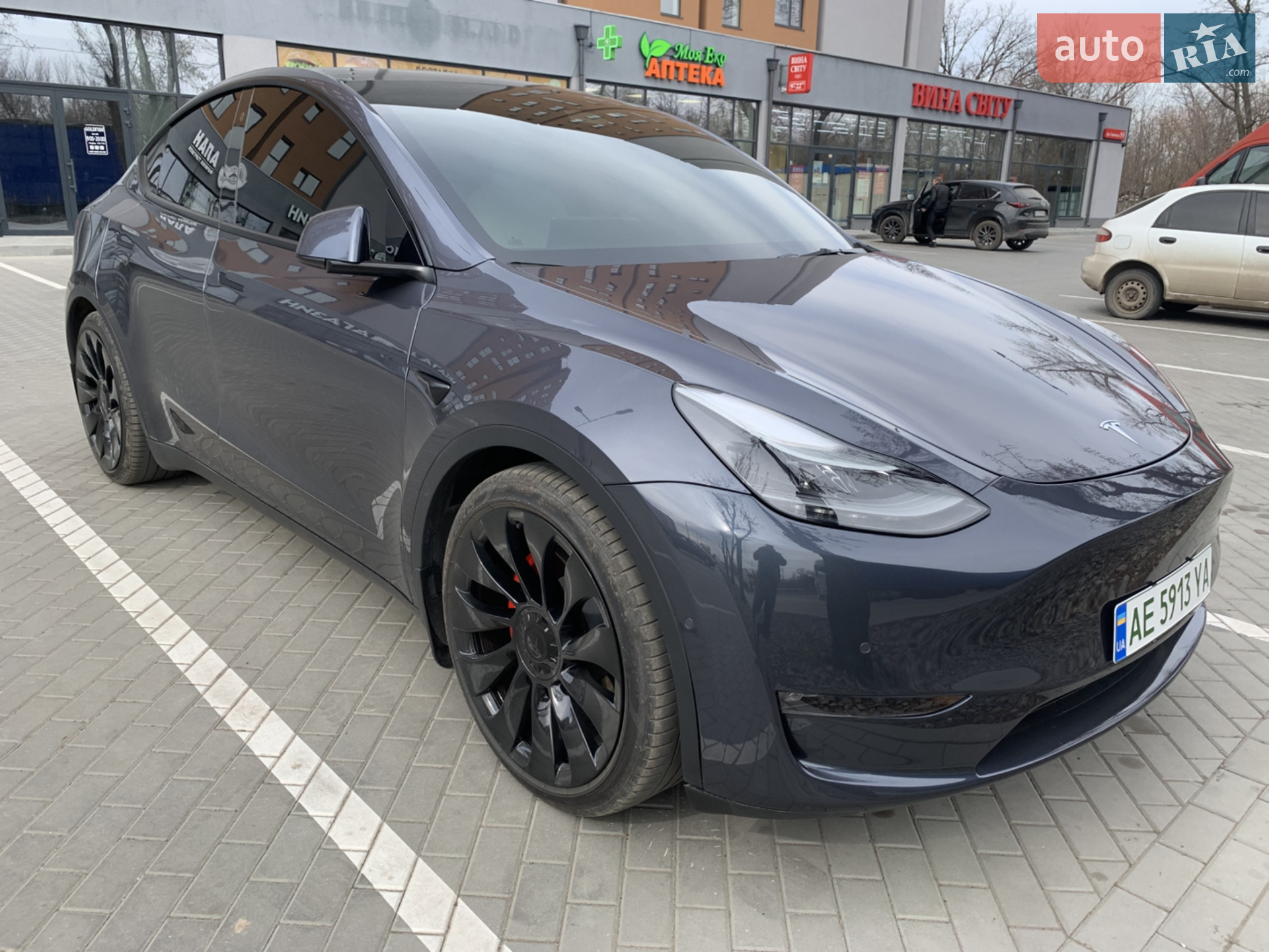 Tesla Model Y, 2022