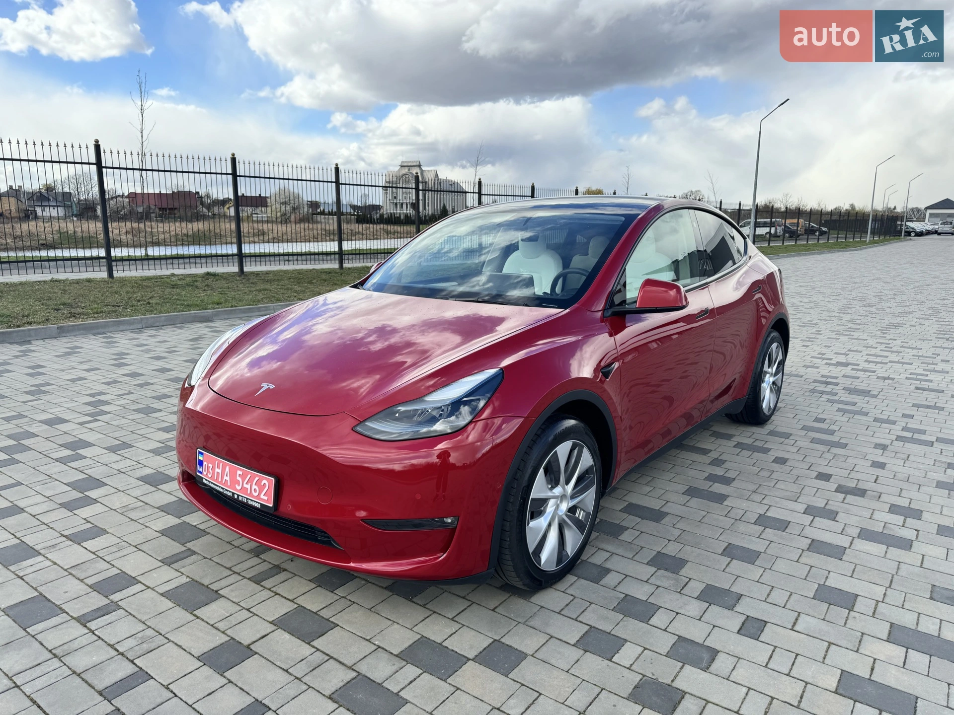 Tesla Model Y, 2021