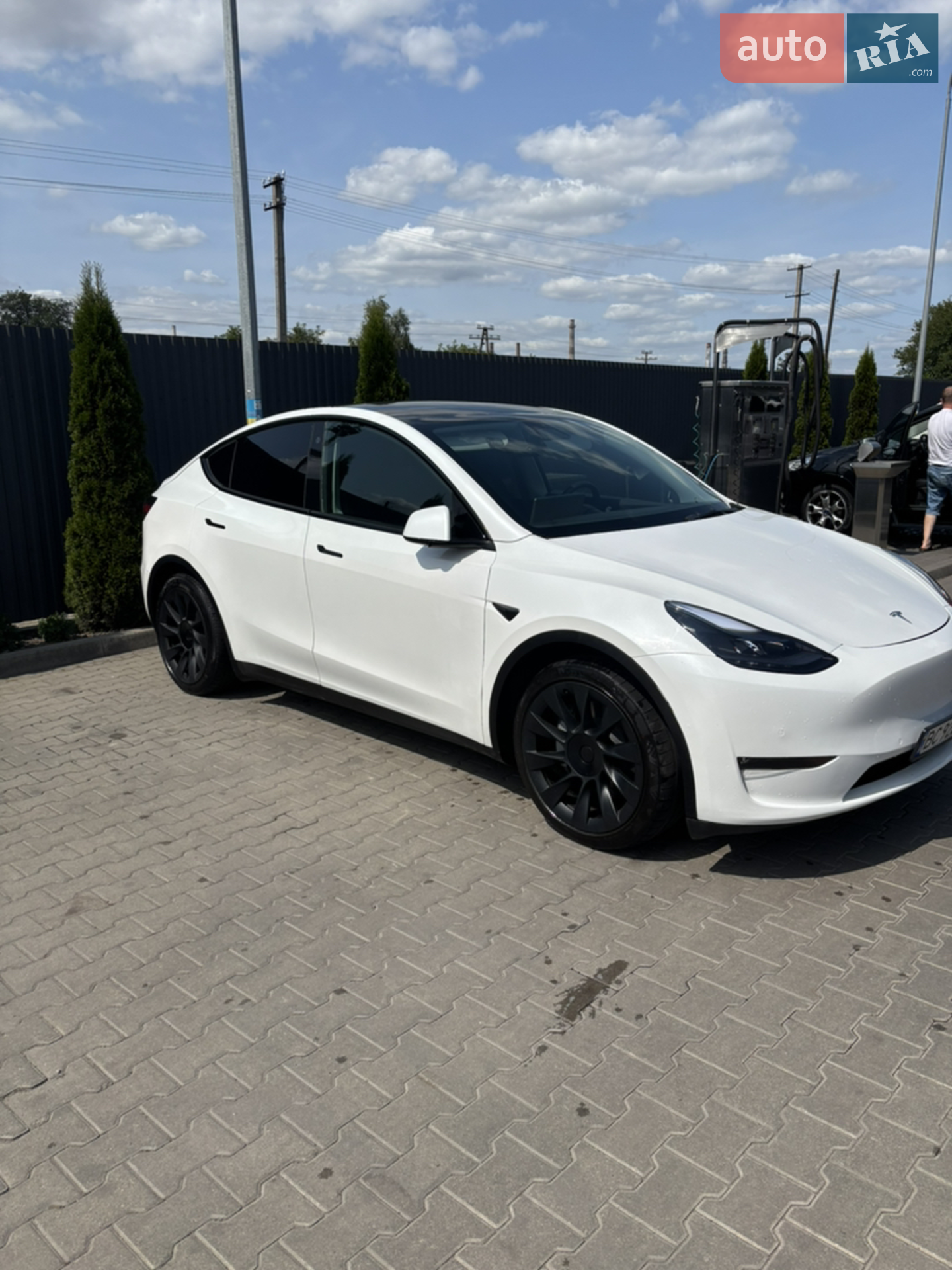 Tesla Model Y, 2021