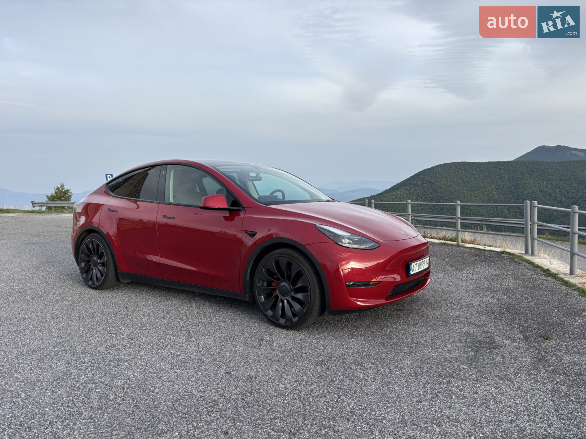 Tesla Model Y, 2023