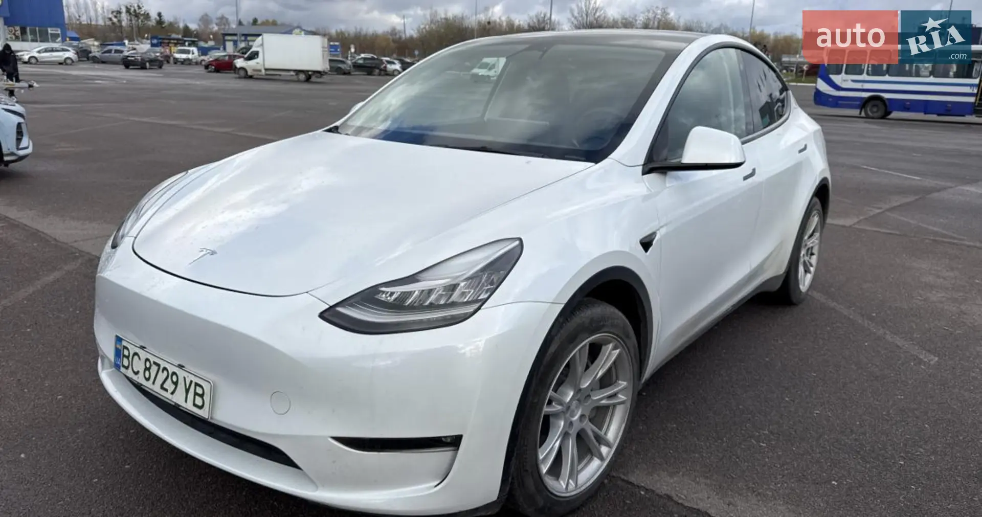 Tesla Model Y, 2022