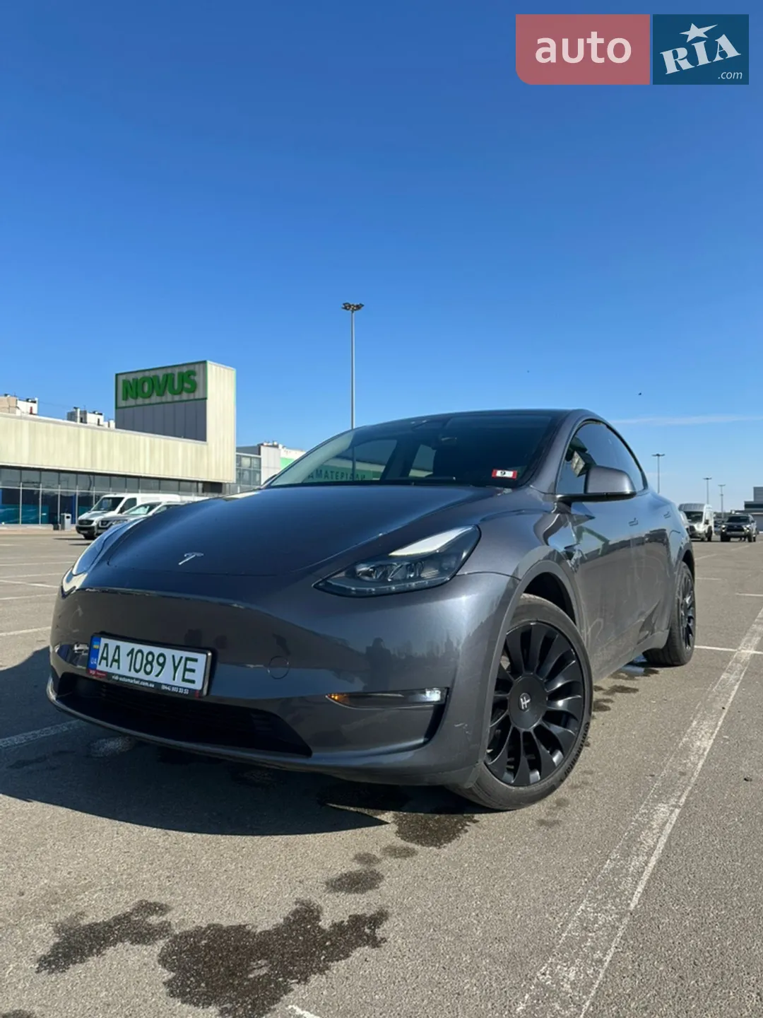 Tesla Model Y, 2023