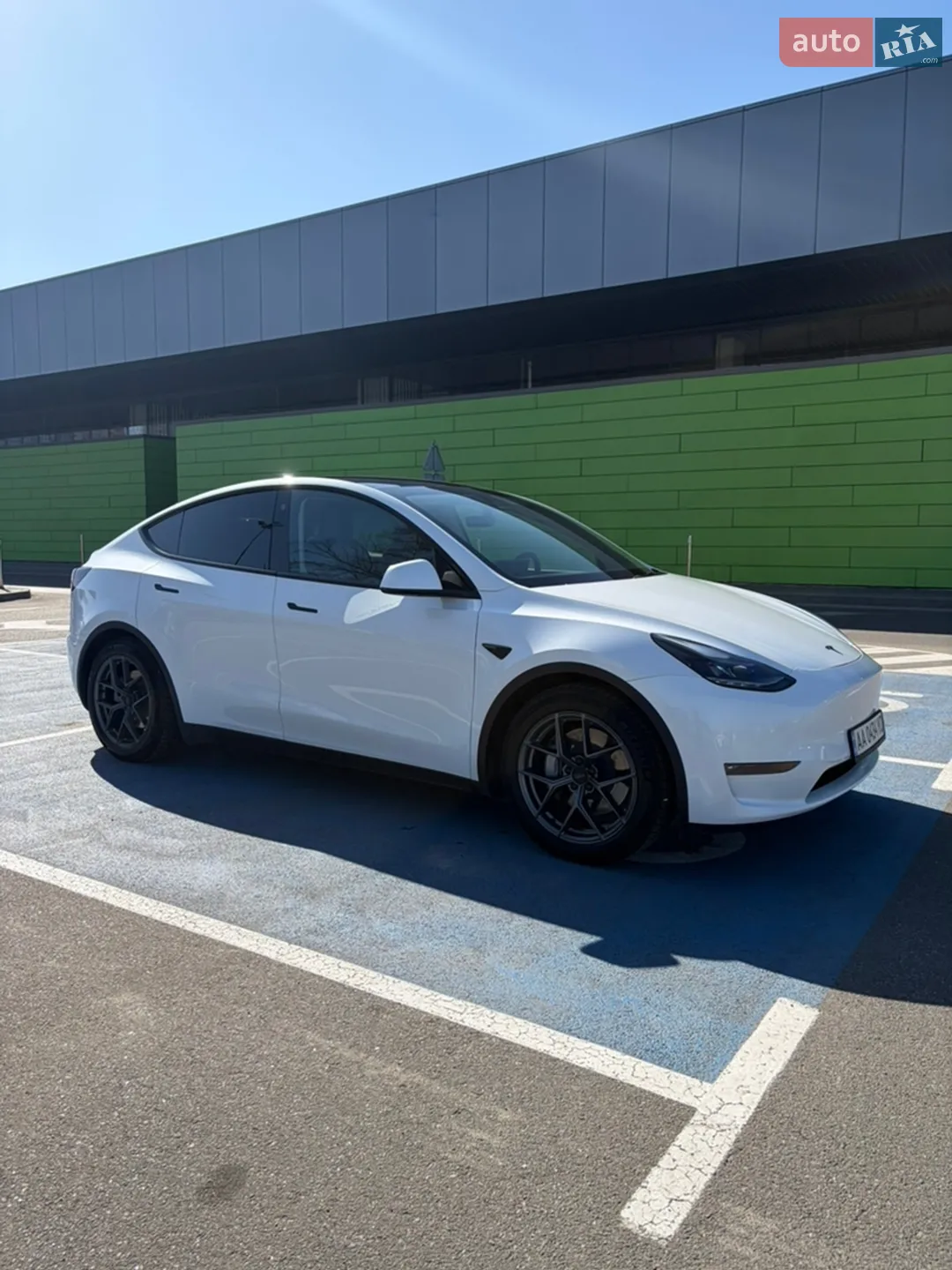 Tesla Model Y, 2022
