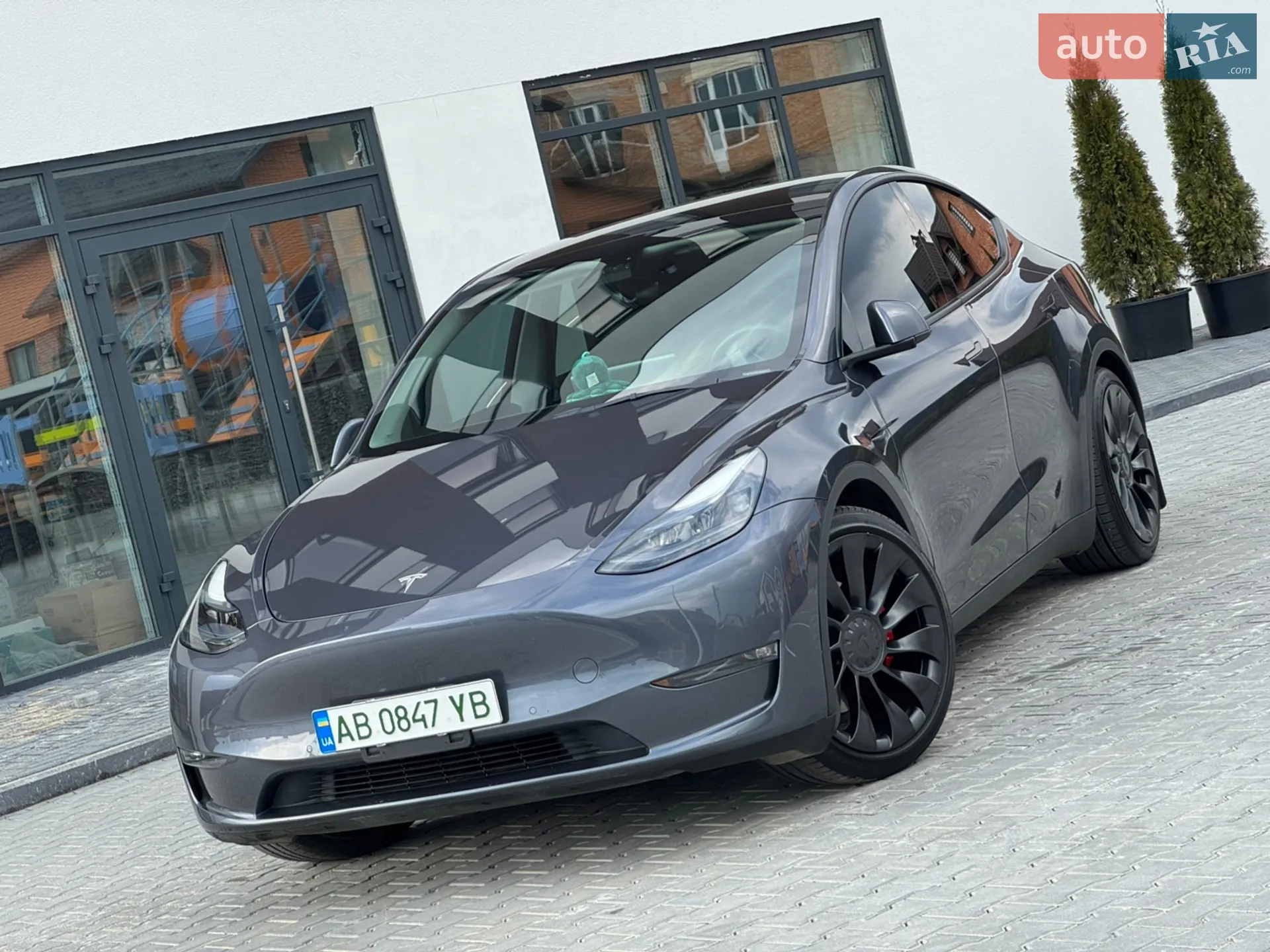 Tesla Model Y, 2022