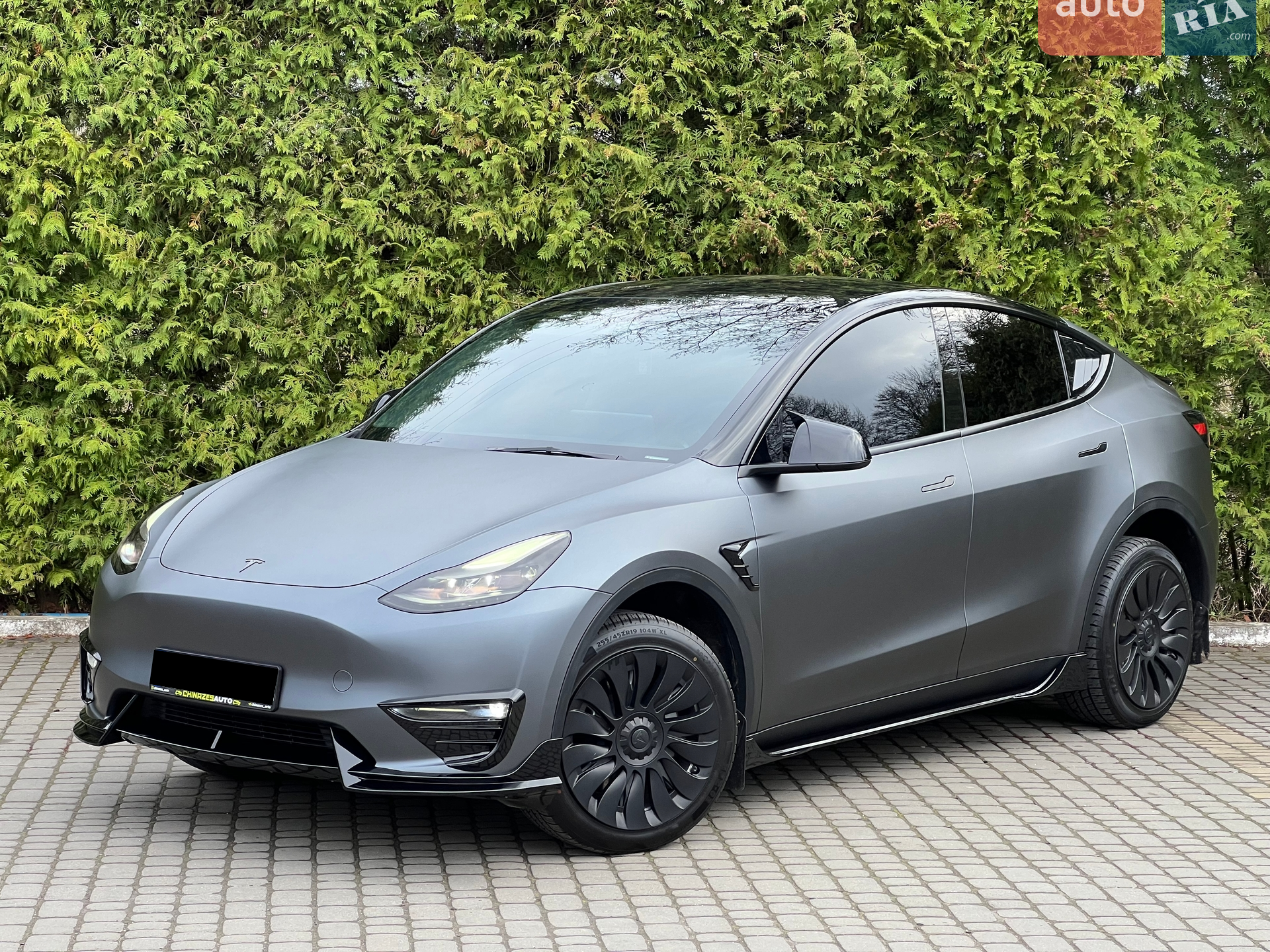 Tesla Model Y, 2023