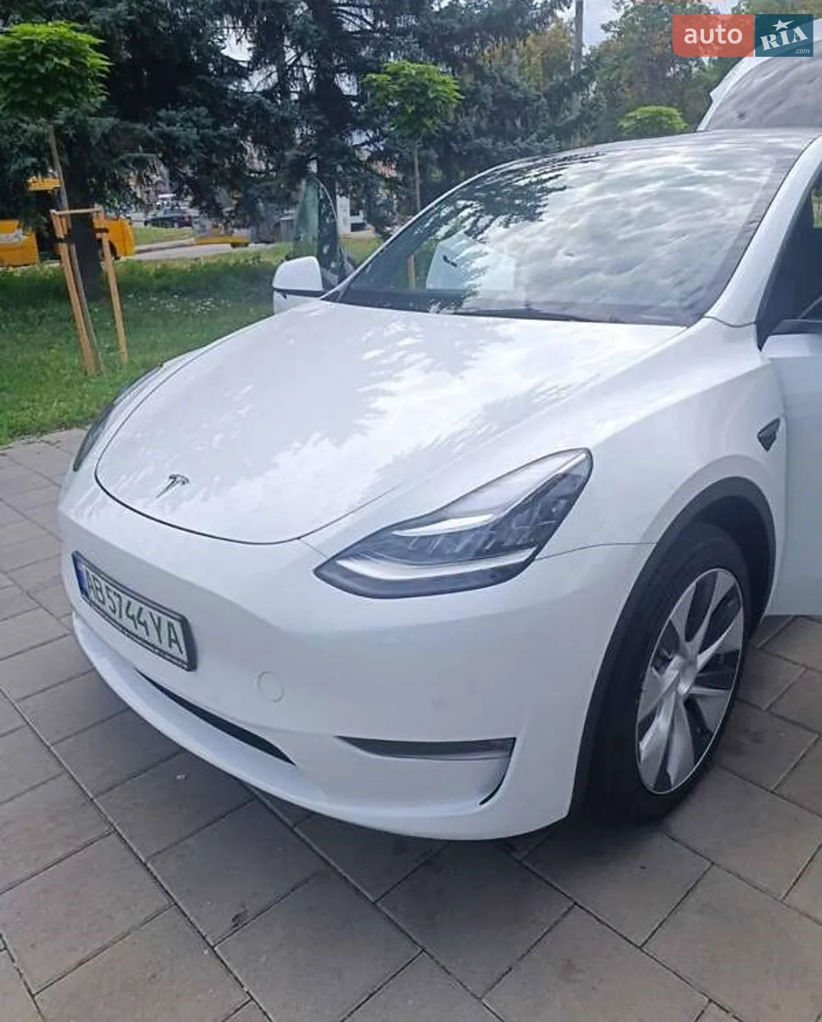 Tesla Model Y, 2022