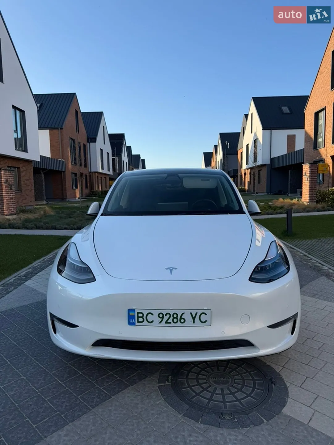 Tesla Model Y, 2022