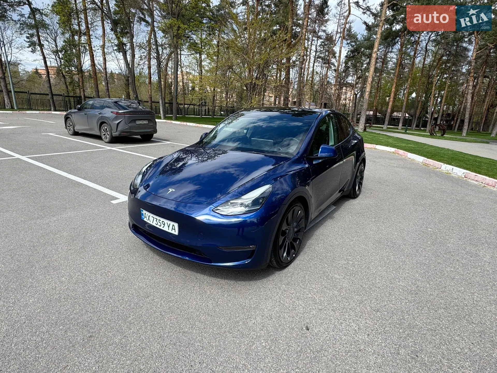 Tesla Model Y, 2023