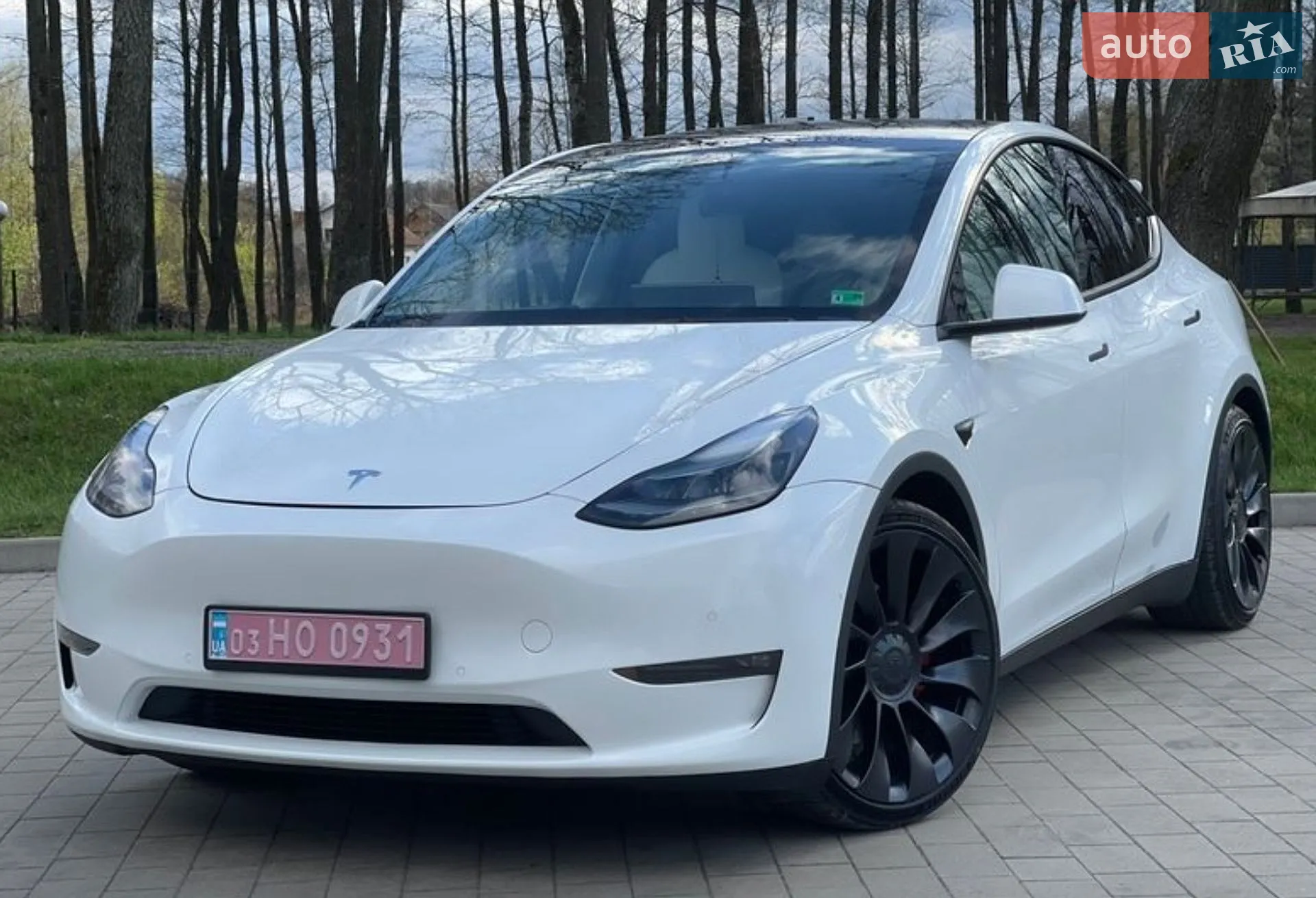 Tesla Model Y, 2021