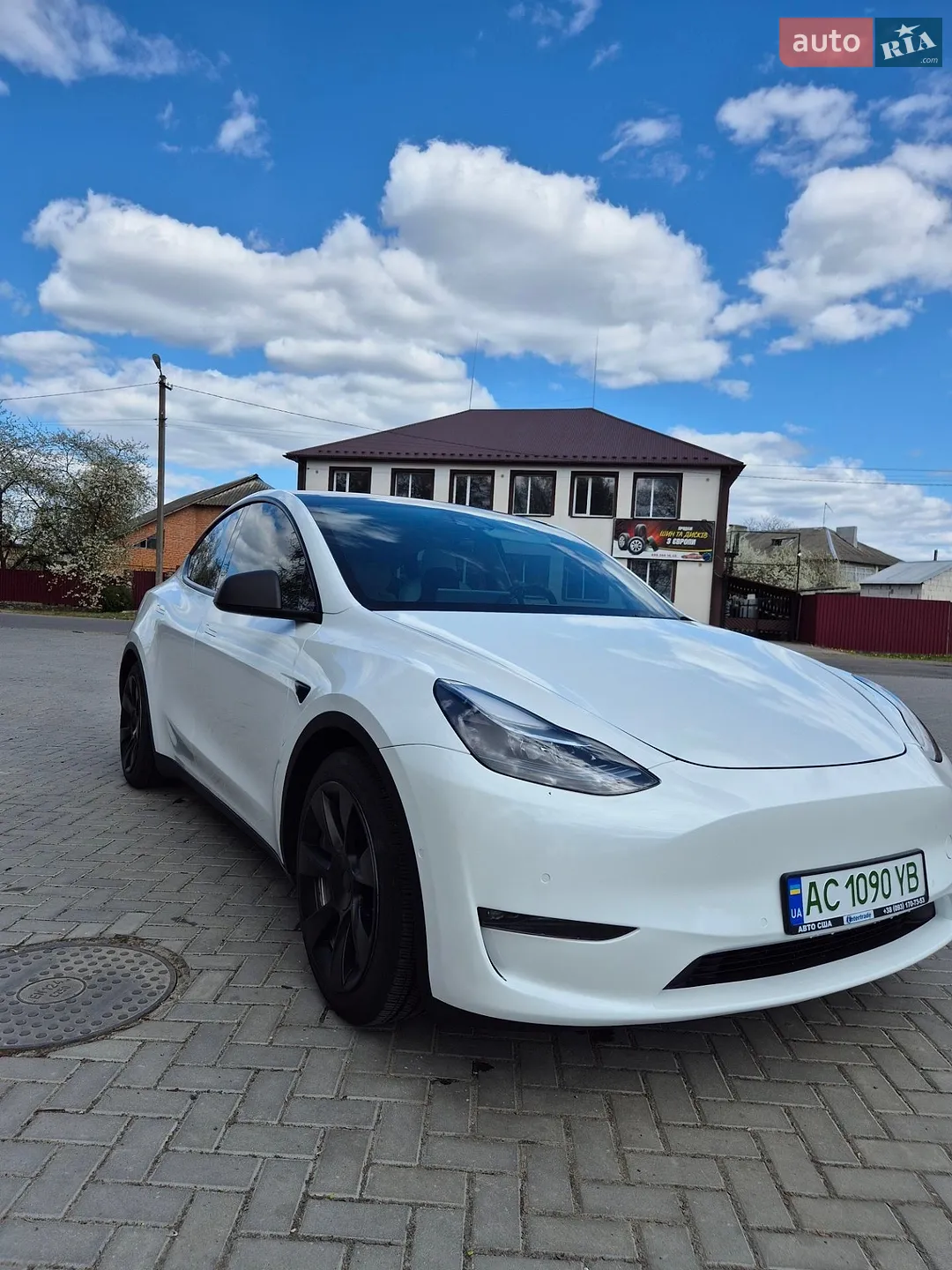 Tesla Model Y, 2021
