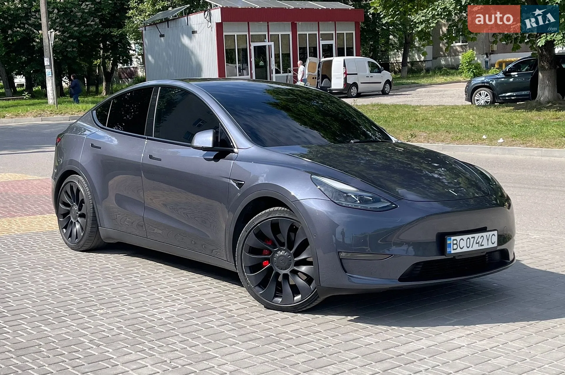 Tesla Model Y, 2022