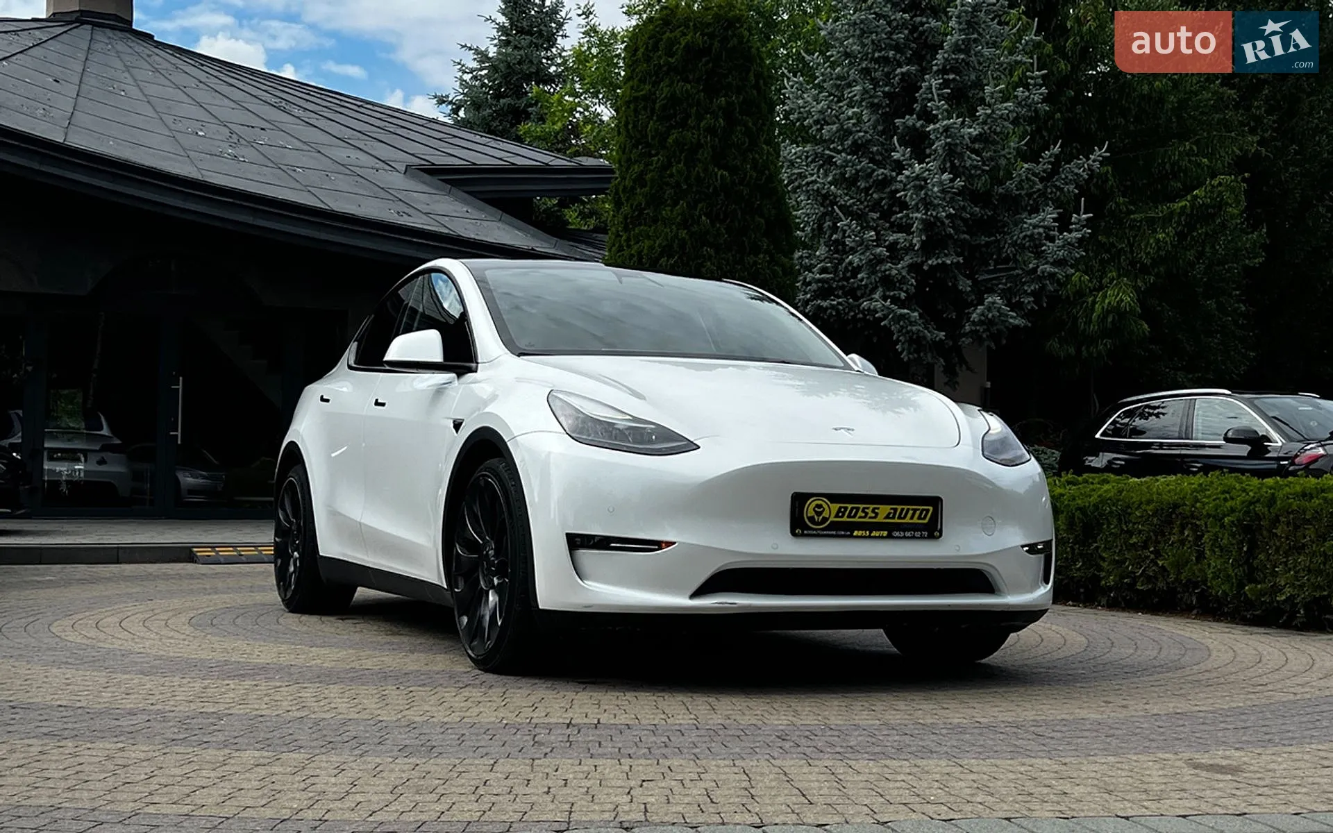 Tesla Model Y, 2022