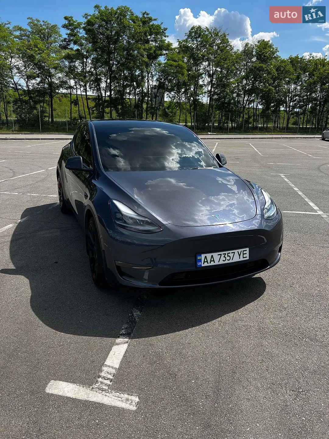 Tesla Model Y, 2023