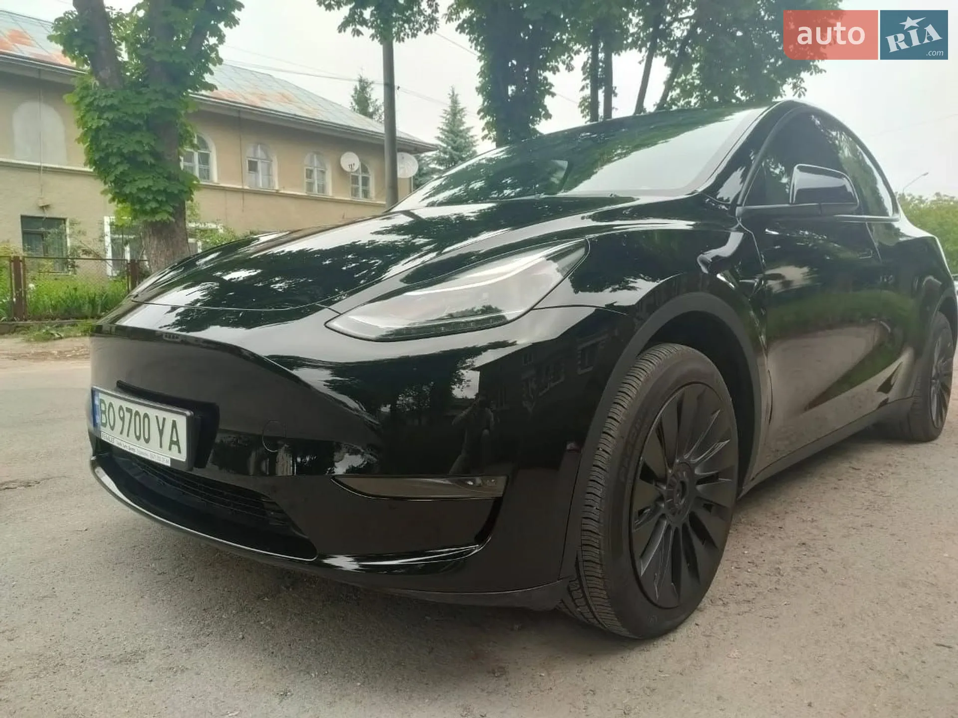 Tesla Model Y, 2024