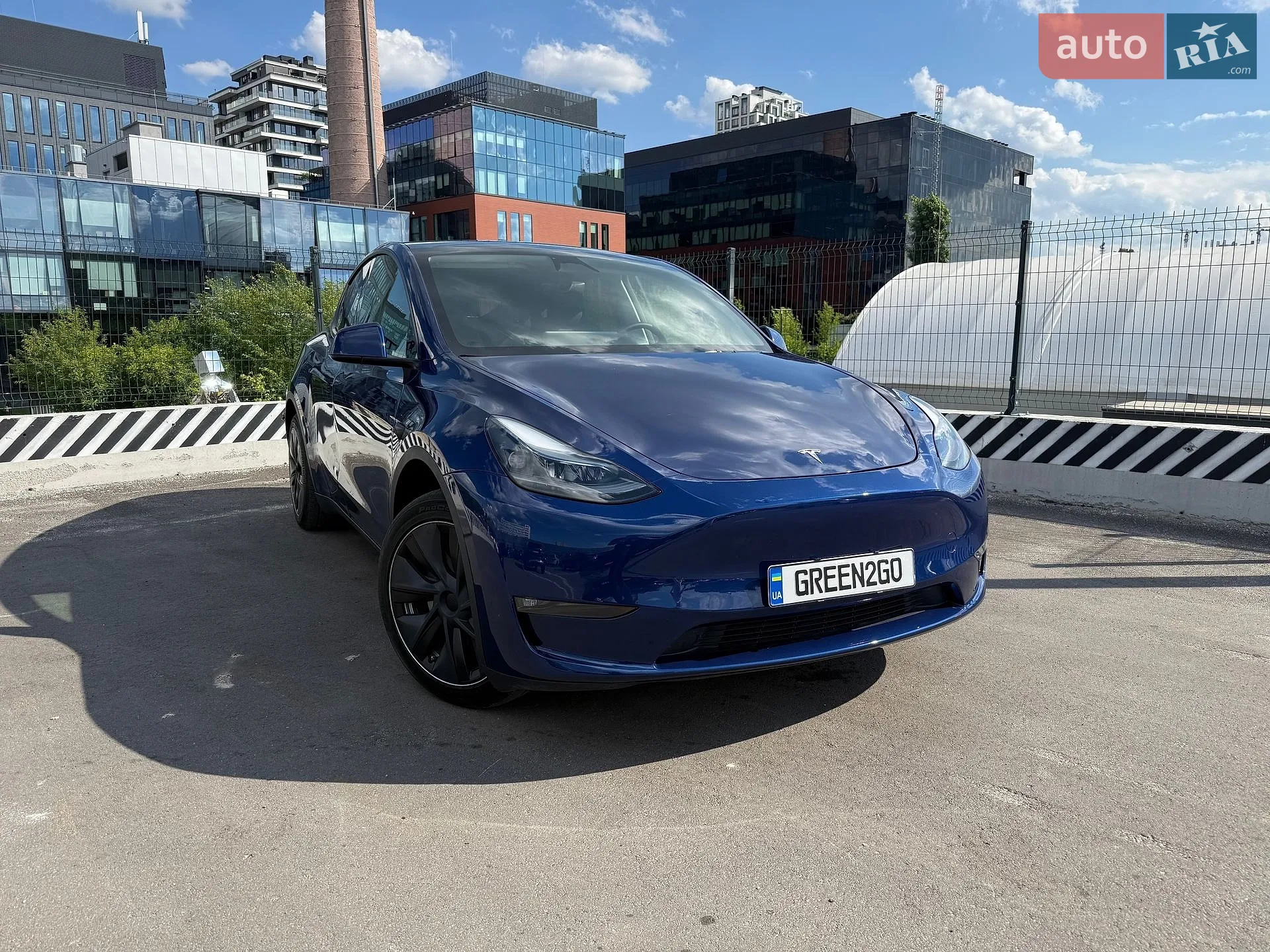 Tesla Model Y, 2024