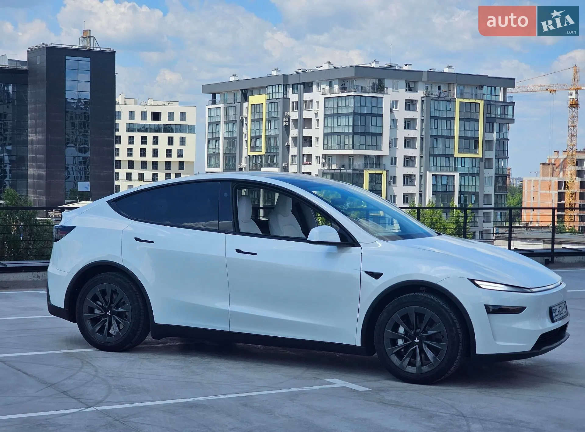 Tesla Model Y, 2025
