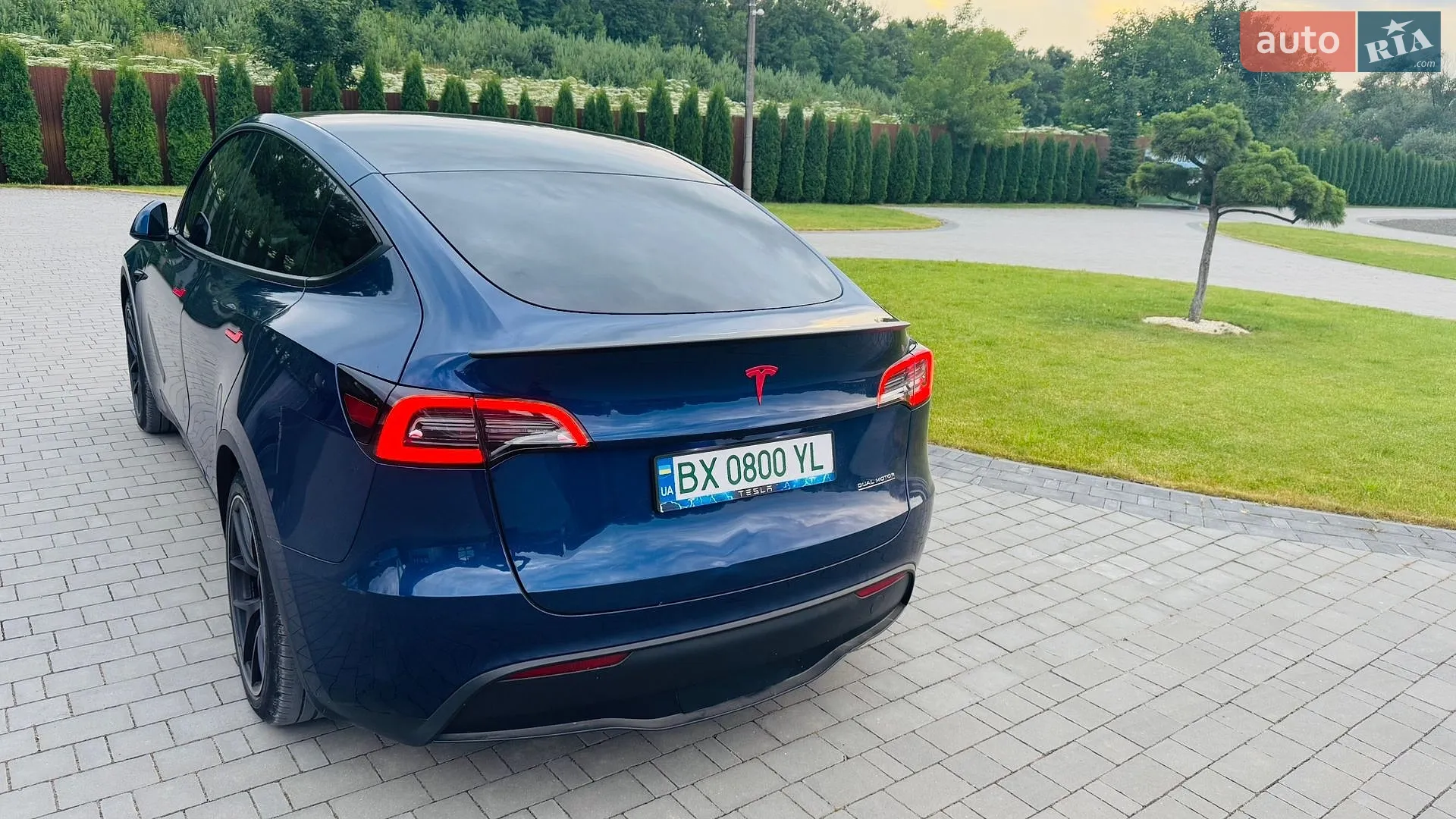Tesla Model Y, 2023