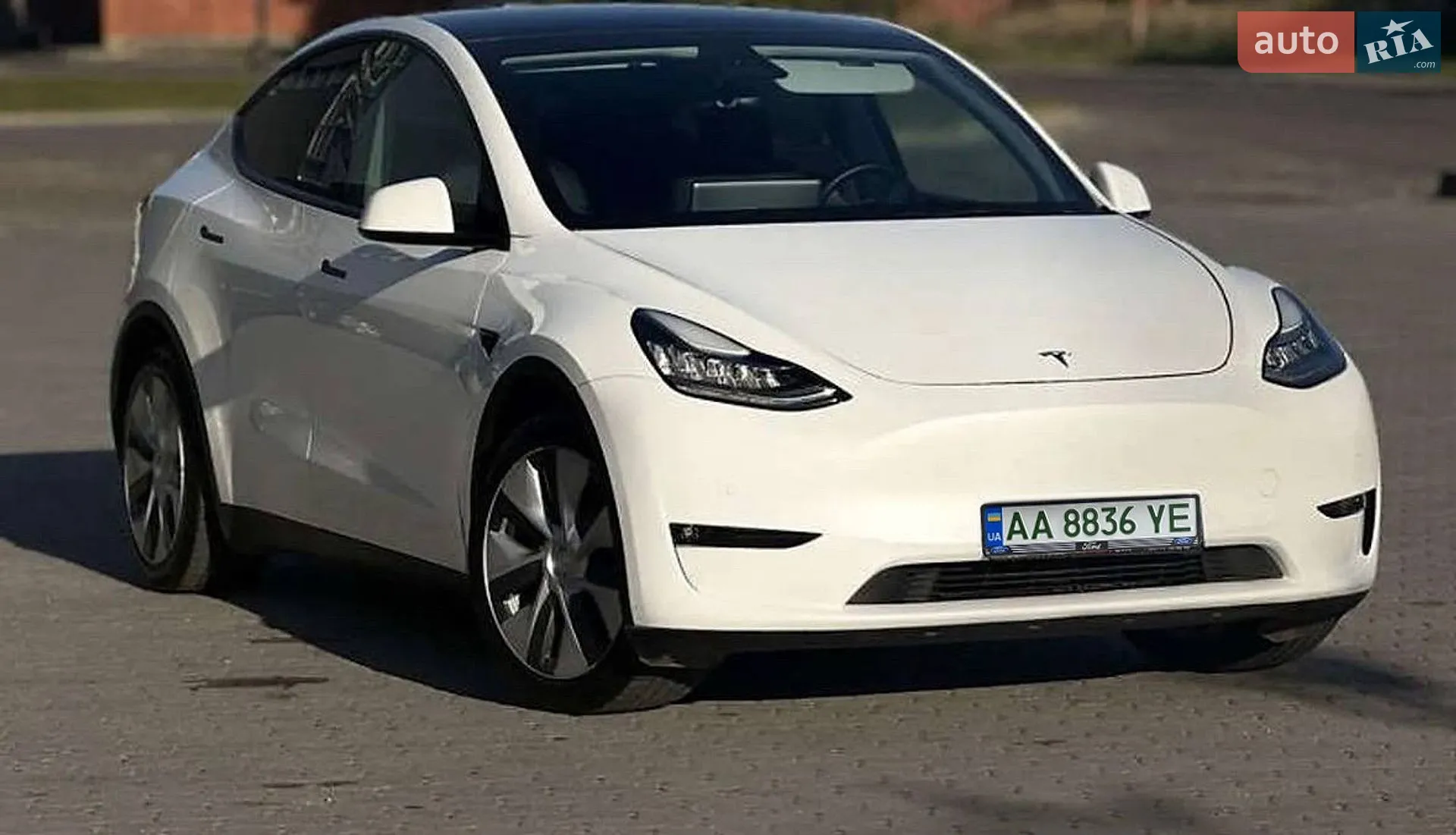 Tesla Model Y, 2022