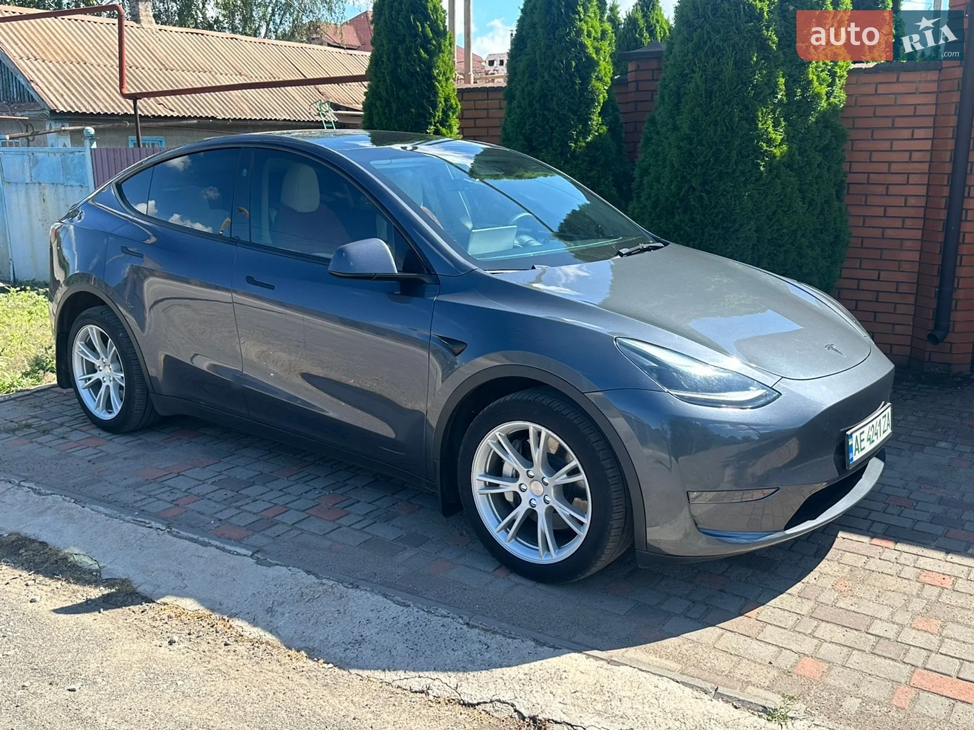 Tesla Model Y, 2023
