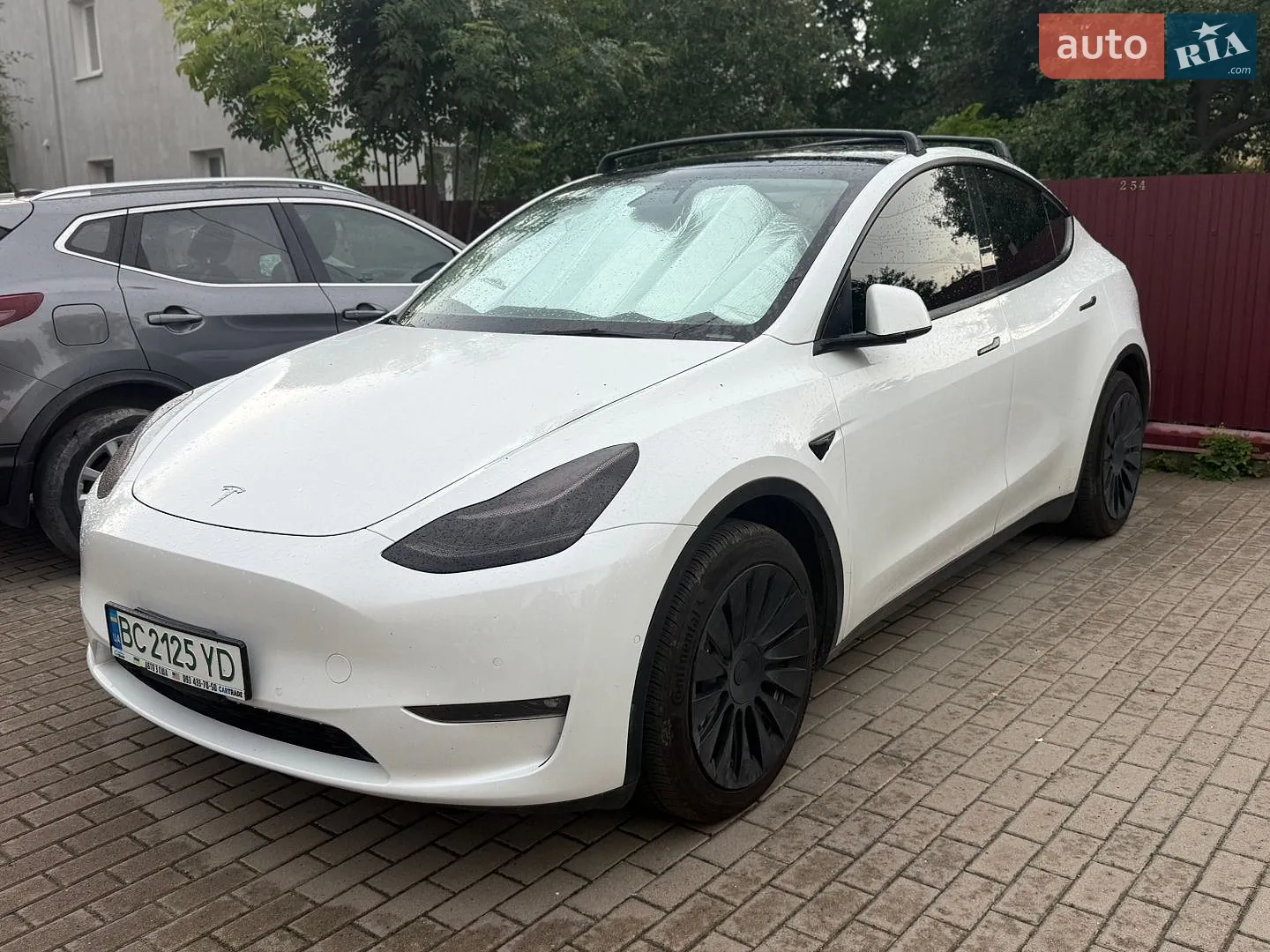 Tesla Model Y, 2022