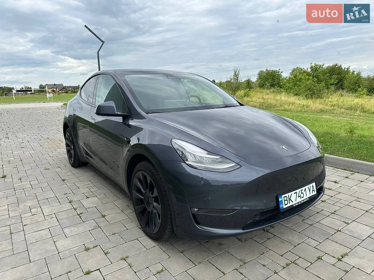 Tesla Model Y, 2022