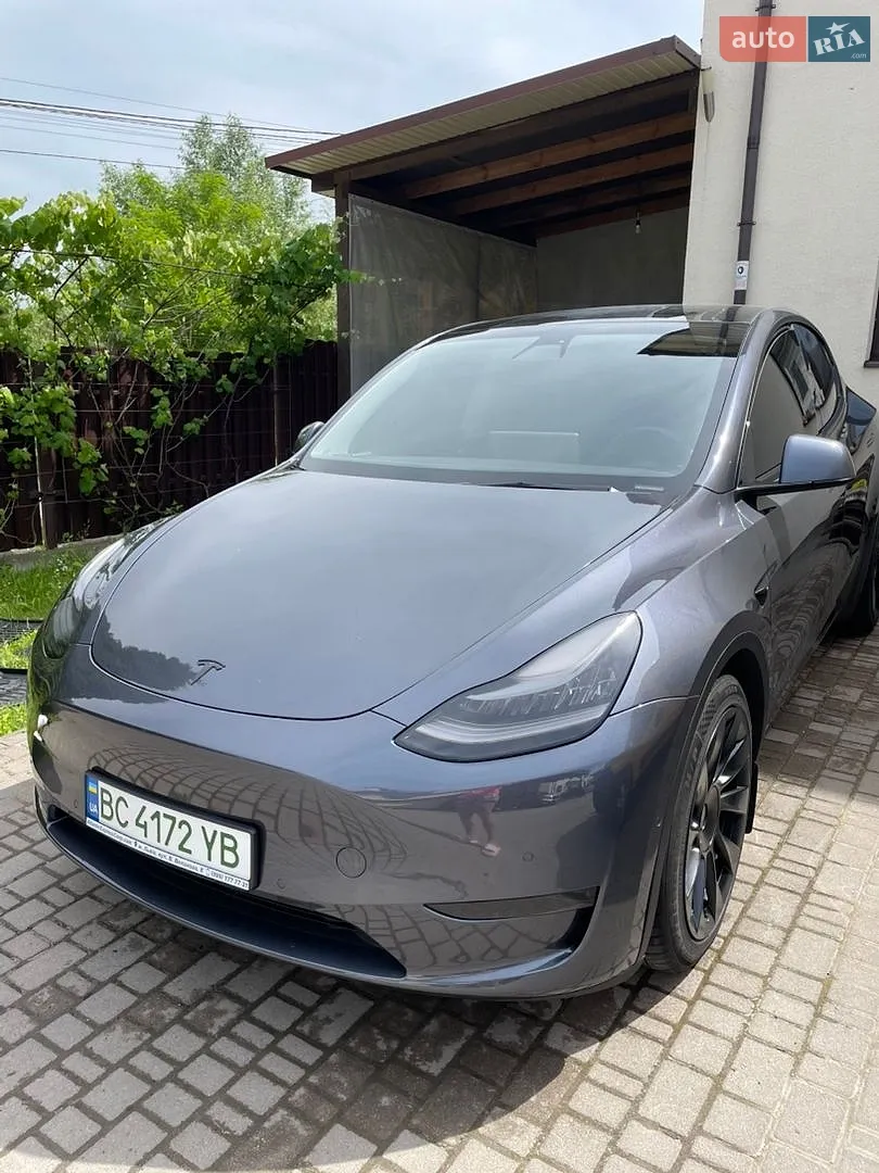 Tesla Model Y, 2021