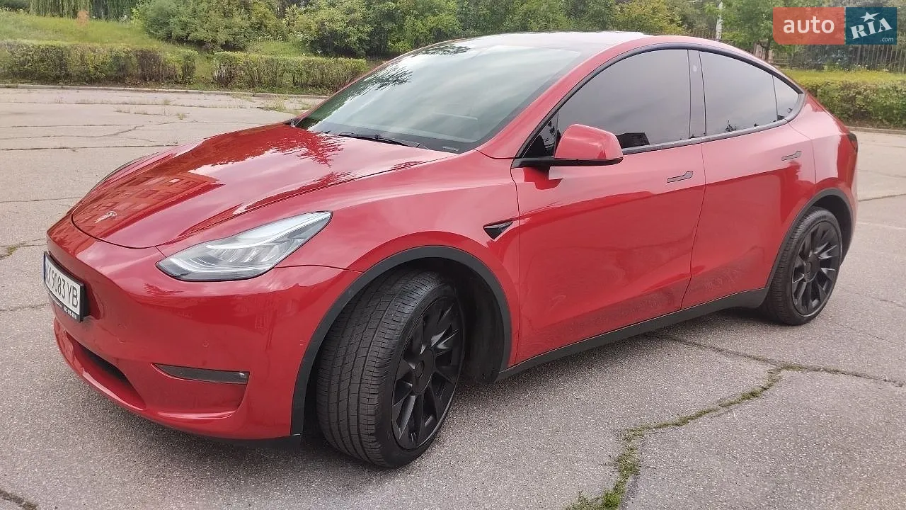 Tesla Model Y, 2022