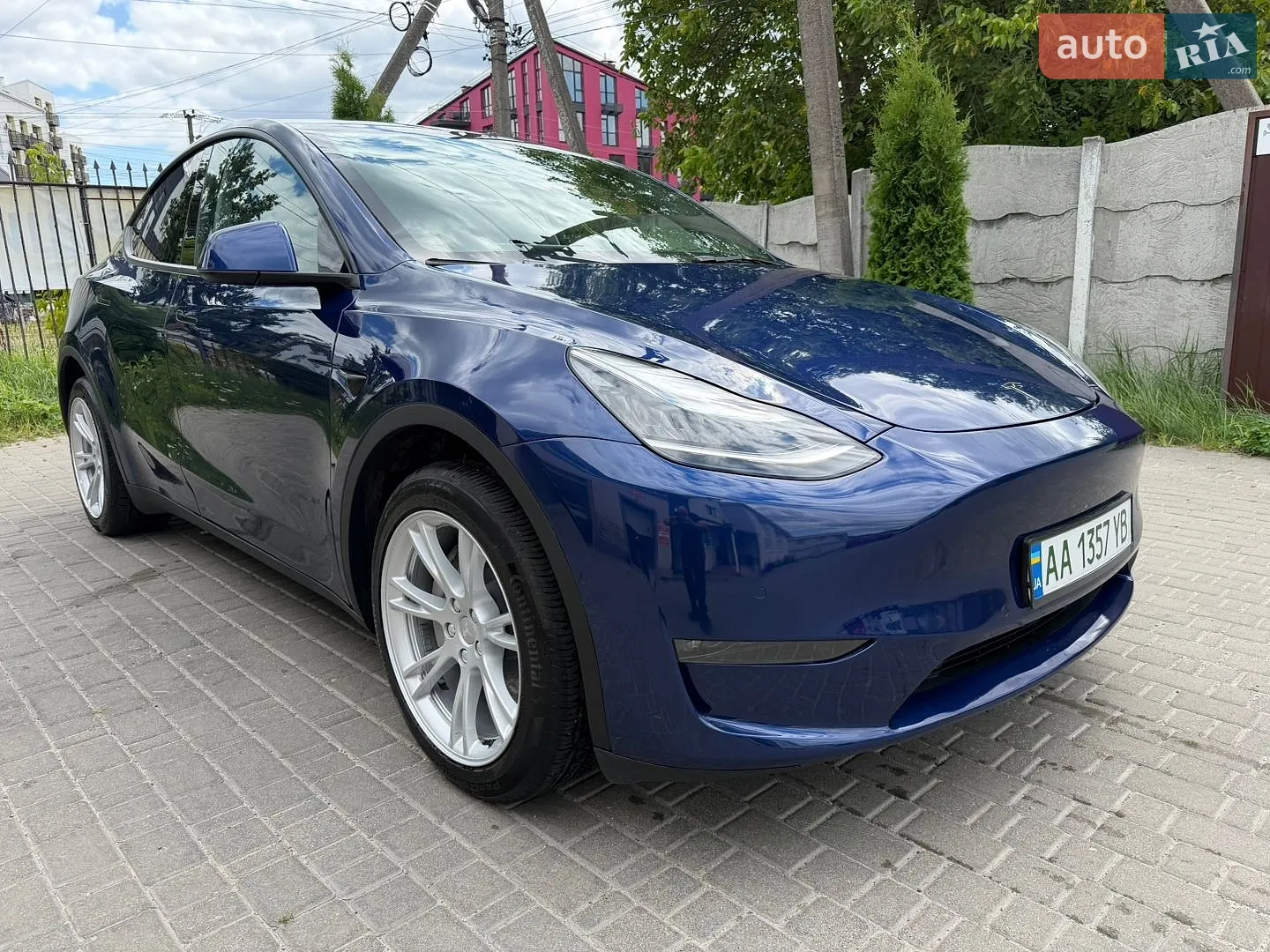 Tesla Model Y, 2023