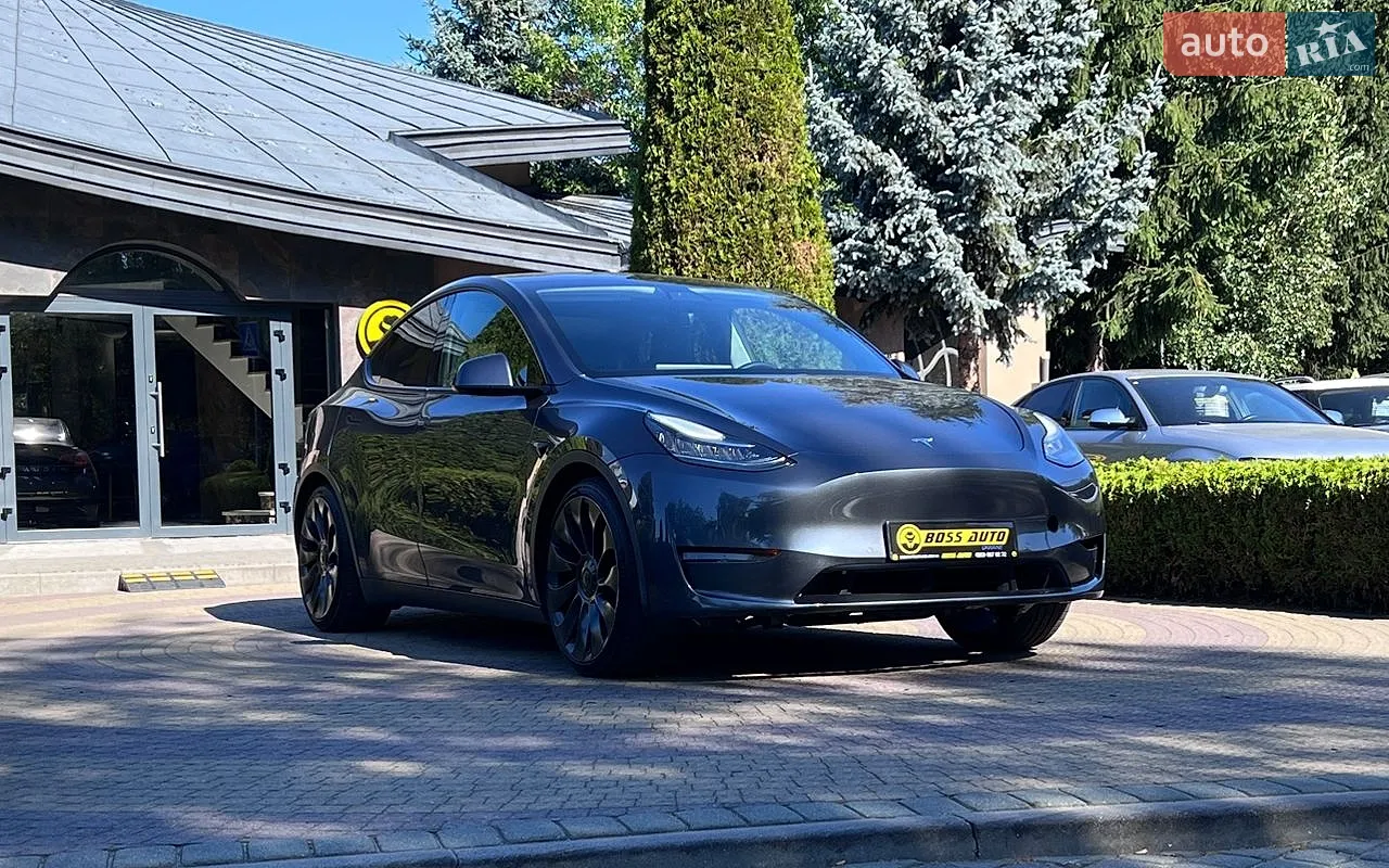 Tesla Model Y, 2020
