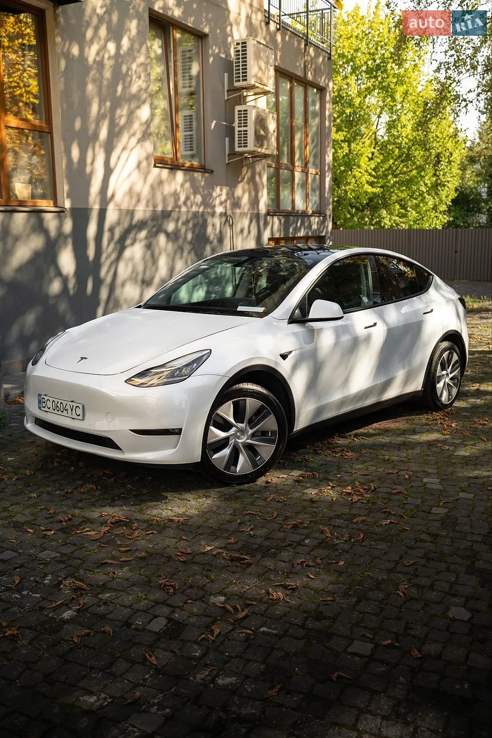 Tesla Model Y, 2022
