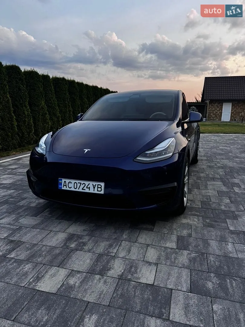 Tesla Model Y, 2020